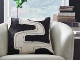 Floridian Furniture - Ashley Furniture - Veerbank Pillows - Pillow (4/CS) / Black/Beige - A1001114