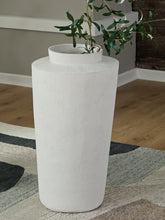 Floridian Furniture - Ashley Furniture - Flurinworth Vase - Vase / Cream - A2000768