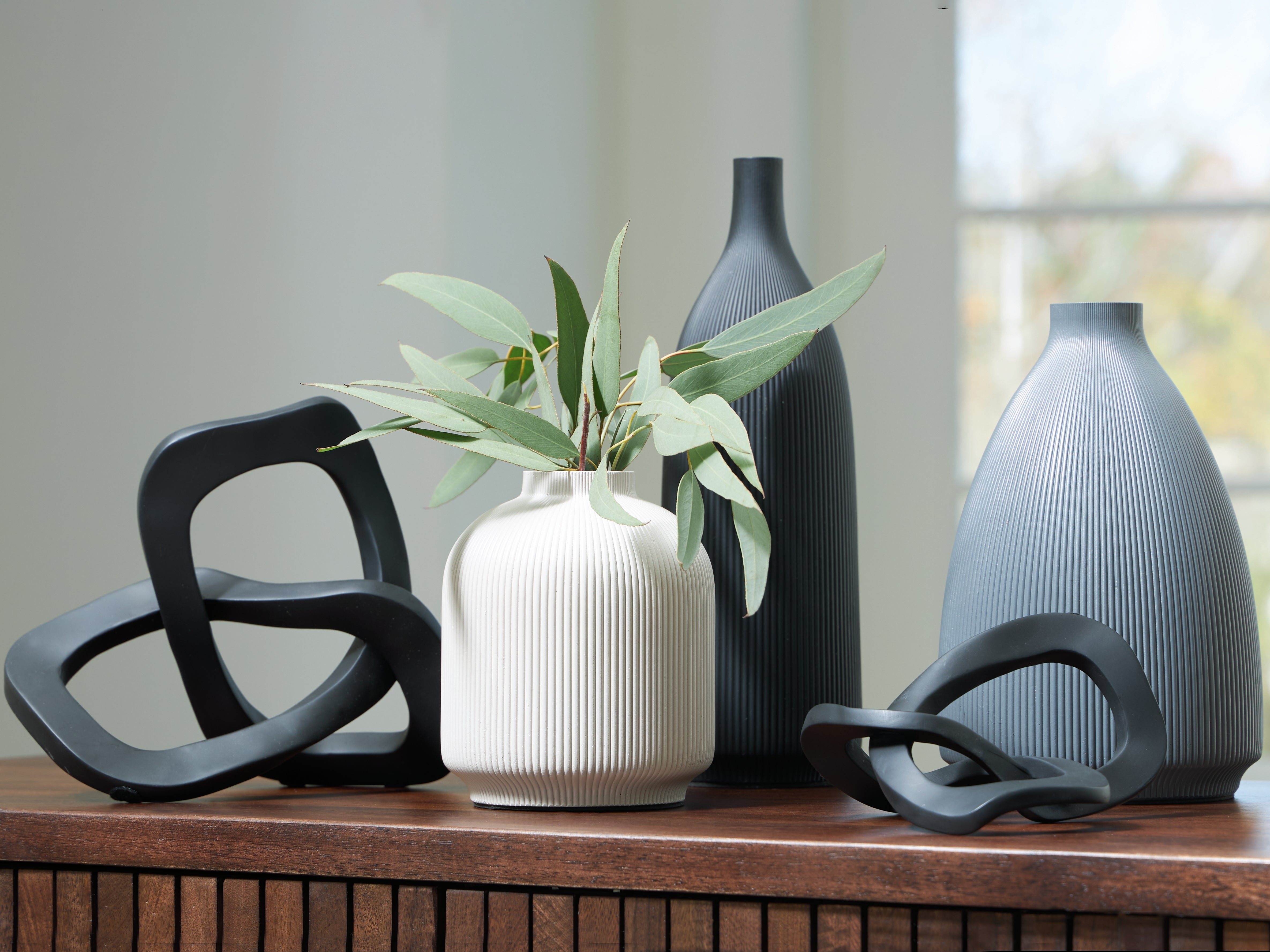 Floridian Furniture - Ashley Furniture - Leithick Accessory Set (Set of 5) - Accessory Set (5/CN) / Black/Tan/Gray - A2C00211