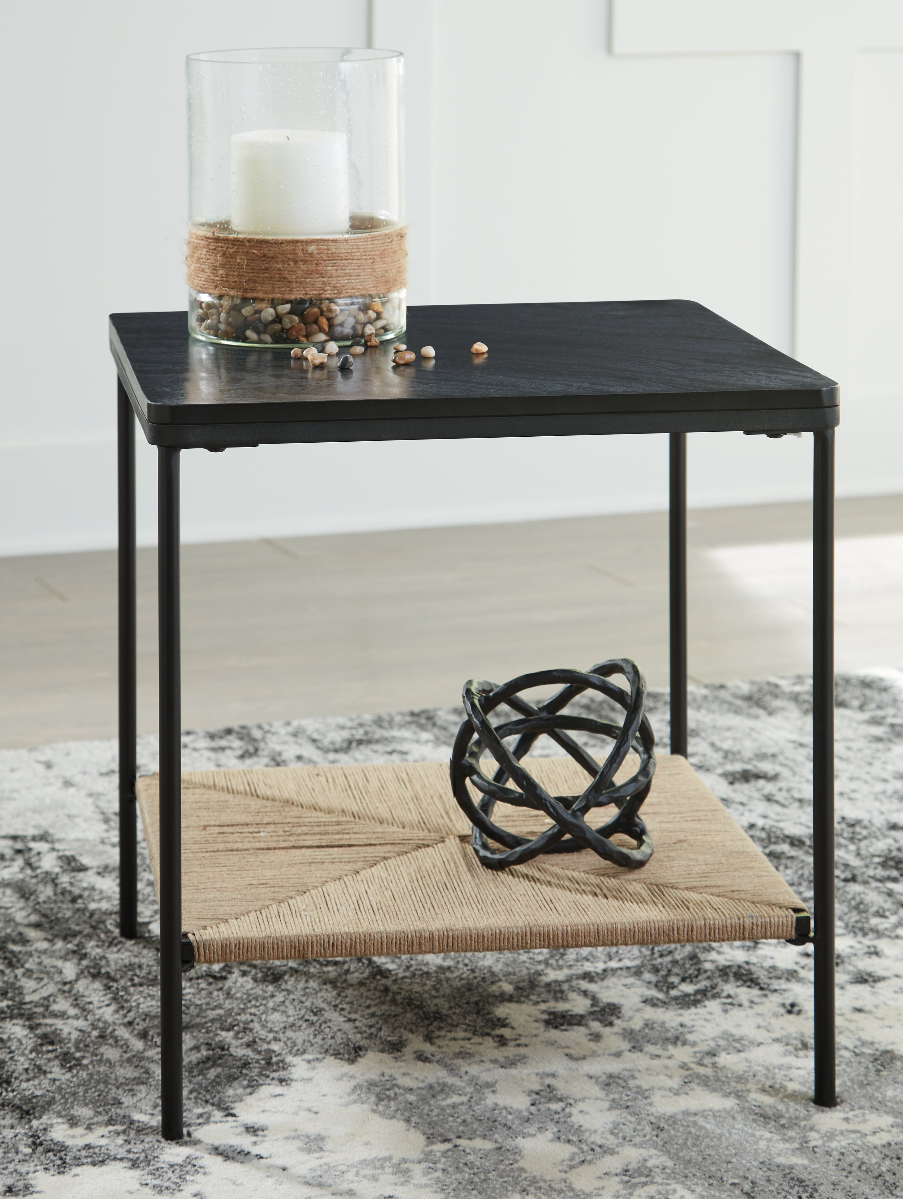 Floridian Furniture - Ashley Furniture - Minrich Accent Table - Accent Table / Black/Natural - A4000591
