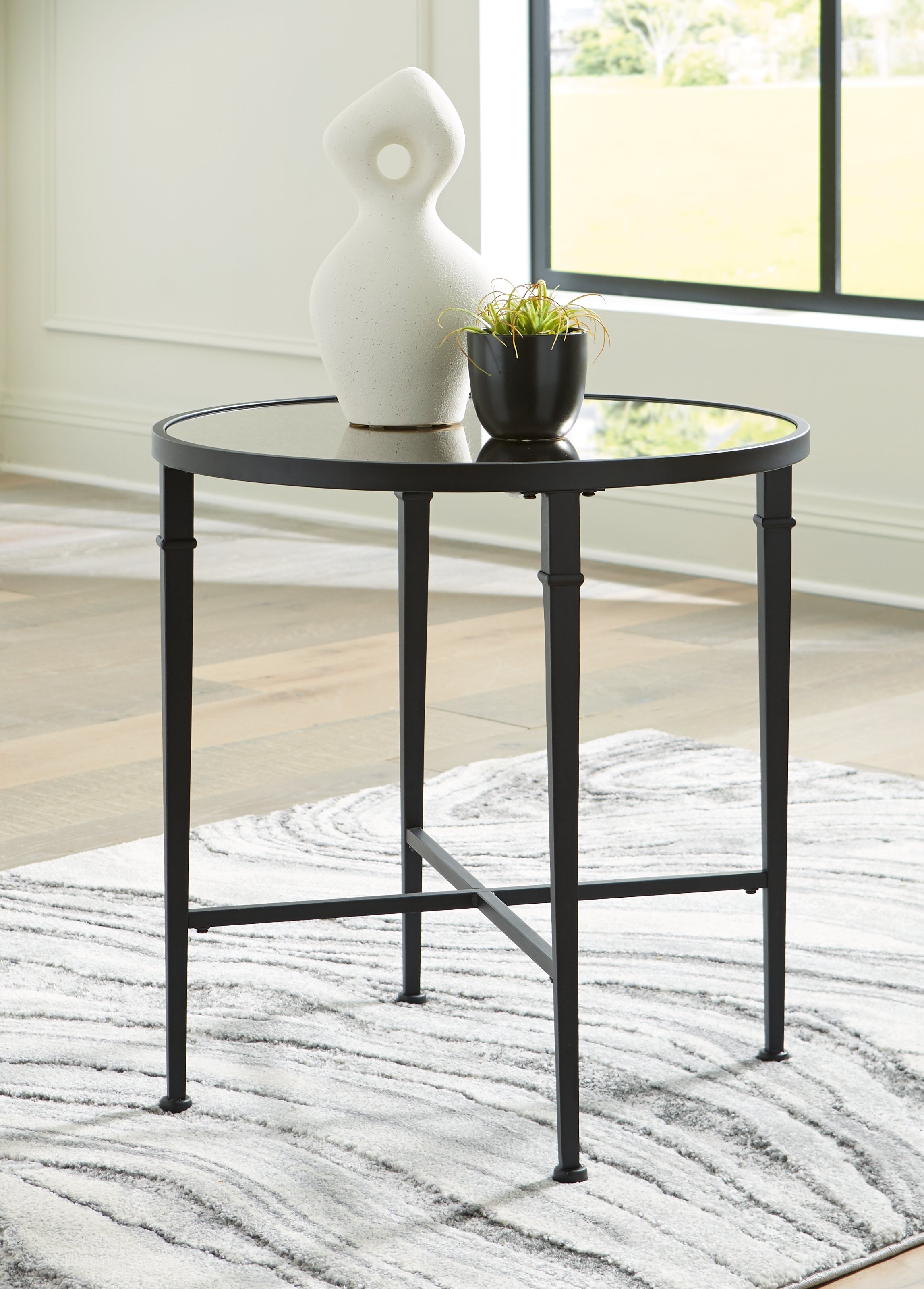 Floridian Furniture - Ashley Furniture - Cadeburg Accent Table - Accent Table / Black - A4000639