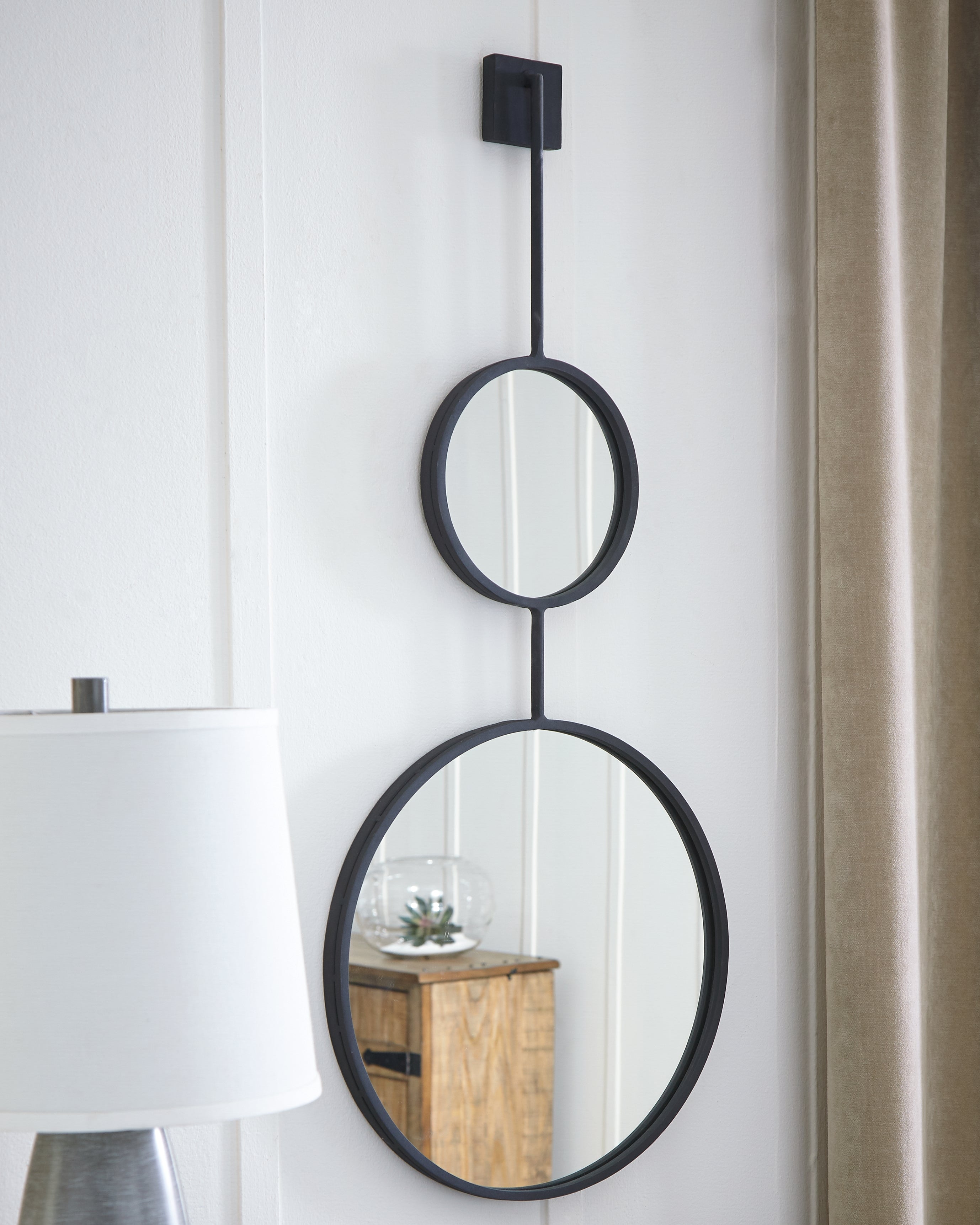 Floridian Furniture - Ashley Furniture - Brewer Mirror - Accent Mirror / Black - A8010166