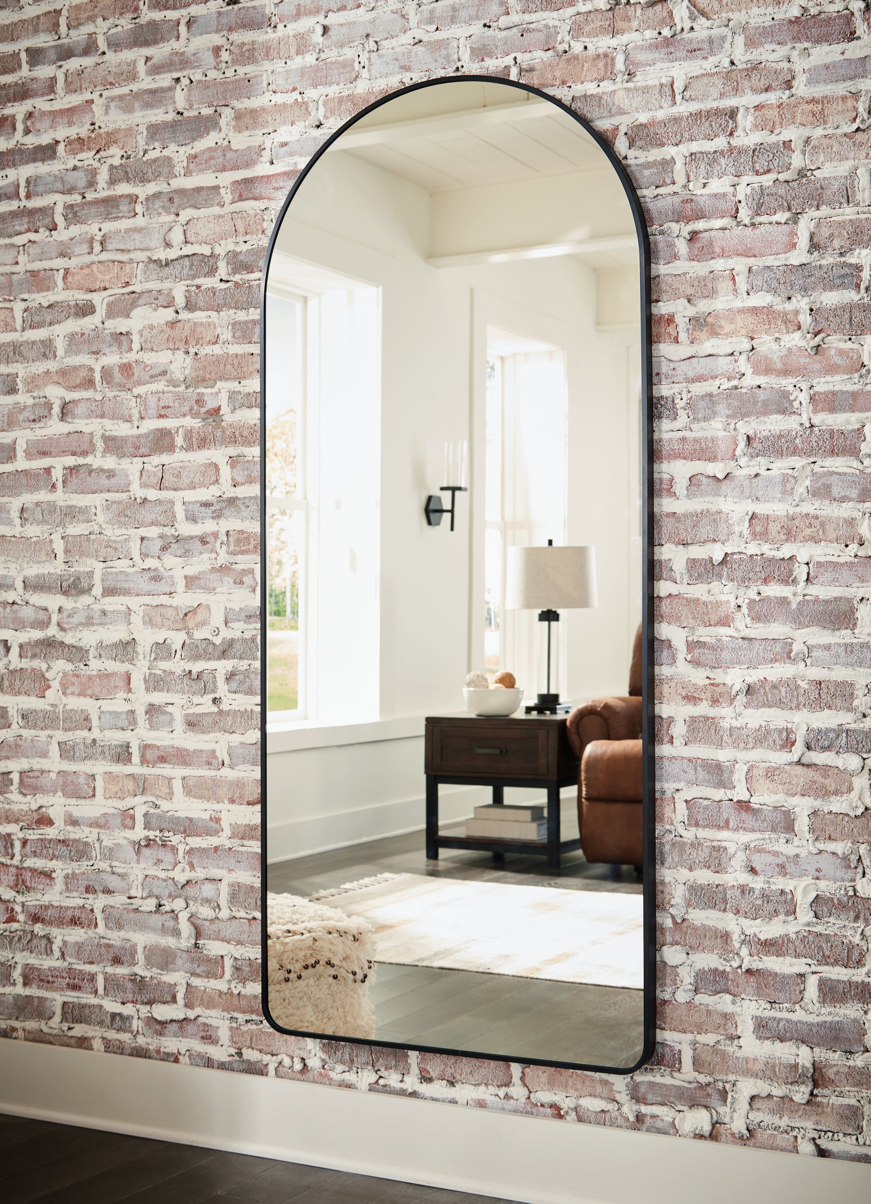 Floridian Furniture - Ashley Furniture - Sethall Mirror - Floor Mirror / Black - A8010307