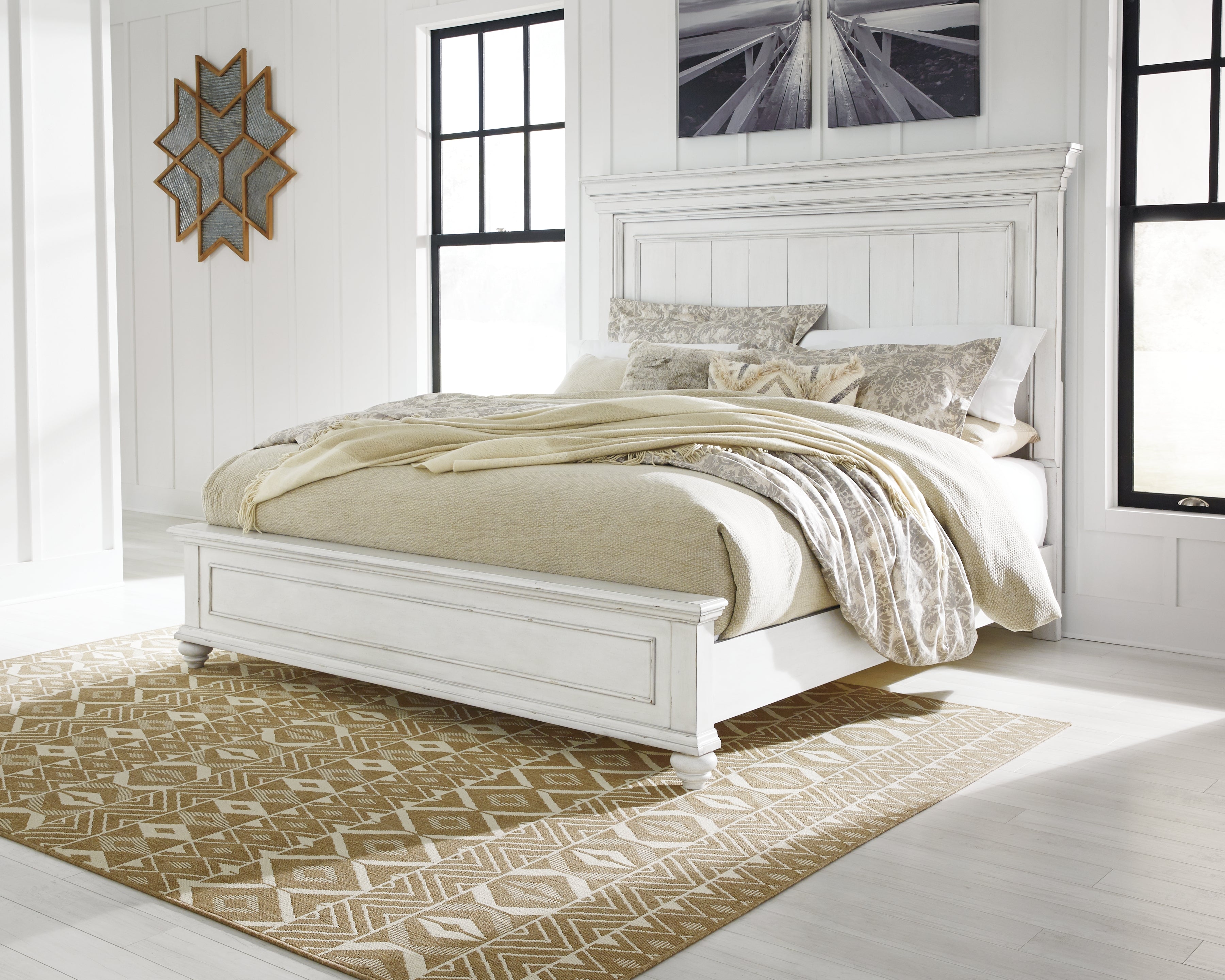 Floridian Furniture - Ashley Furniture - Kanwyn Bedroom - California King Panel Bed with Storage Bench / Whitewash - B777B12