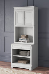 Floridian Furniture - Ashley Furniture - Kanwyn Bookcase - Bookcase / Whitewash - H777H7