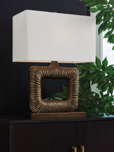 Floridian Furniture - Ashley Furniture - Garronby Lighting - Metal Table Lamp (1/CN) / Antique Brass Finish - L207604