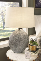 Floridian Furniture - Ashley Furniture - Harif Lighting - Table Lamp (Set of 2) / Black - L235624X2