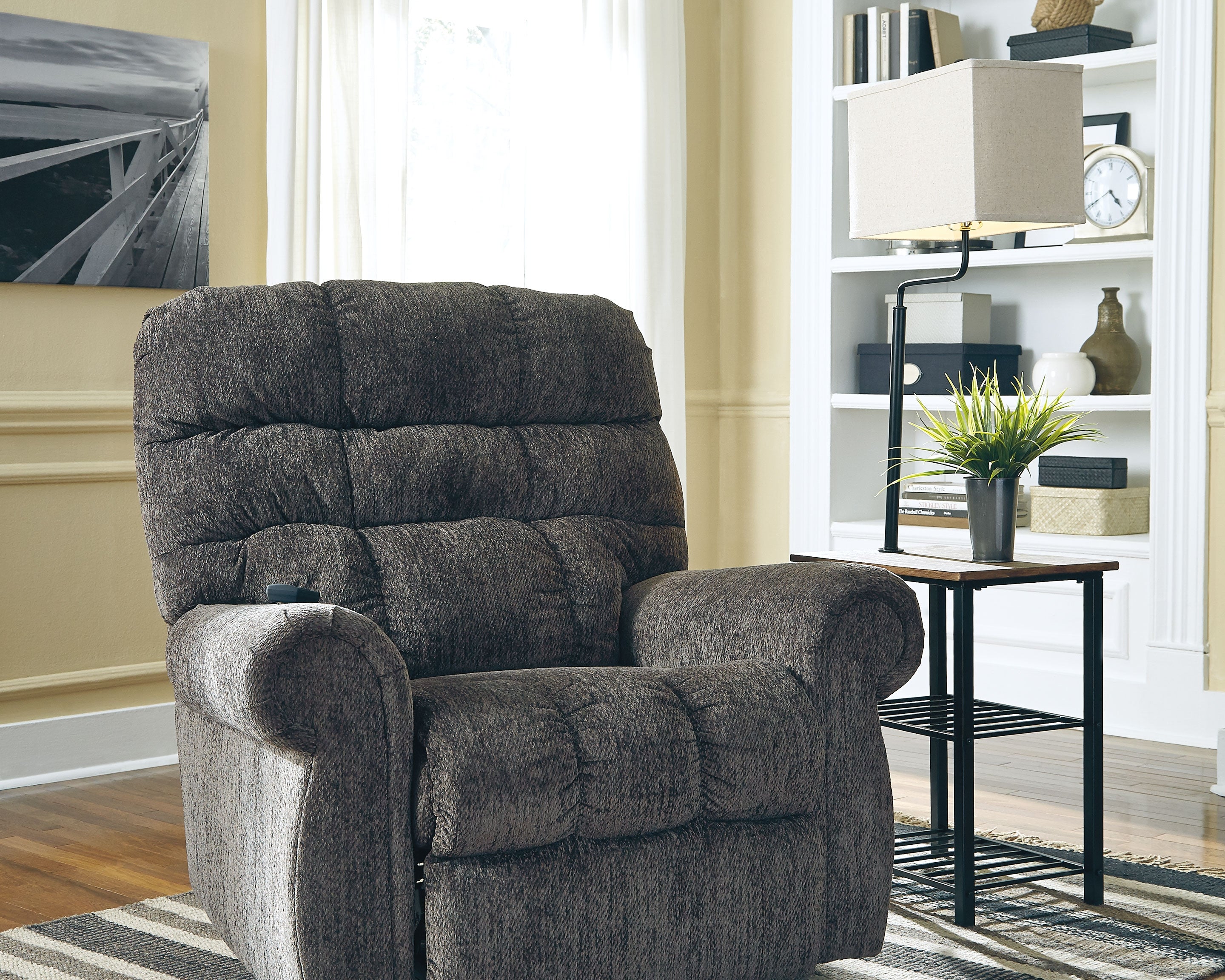 Floridian Furniture - Ashley Furniture - Shianne Lighting - Metal Tray Lamp (1/CN) / Black - L734031