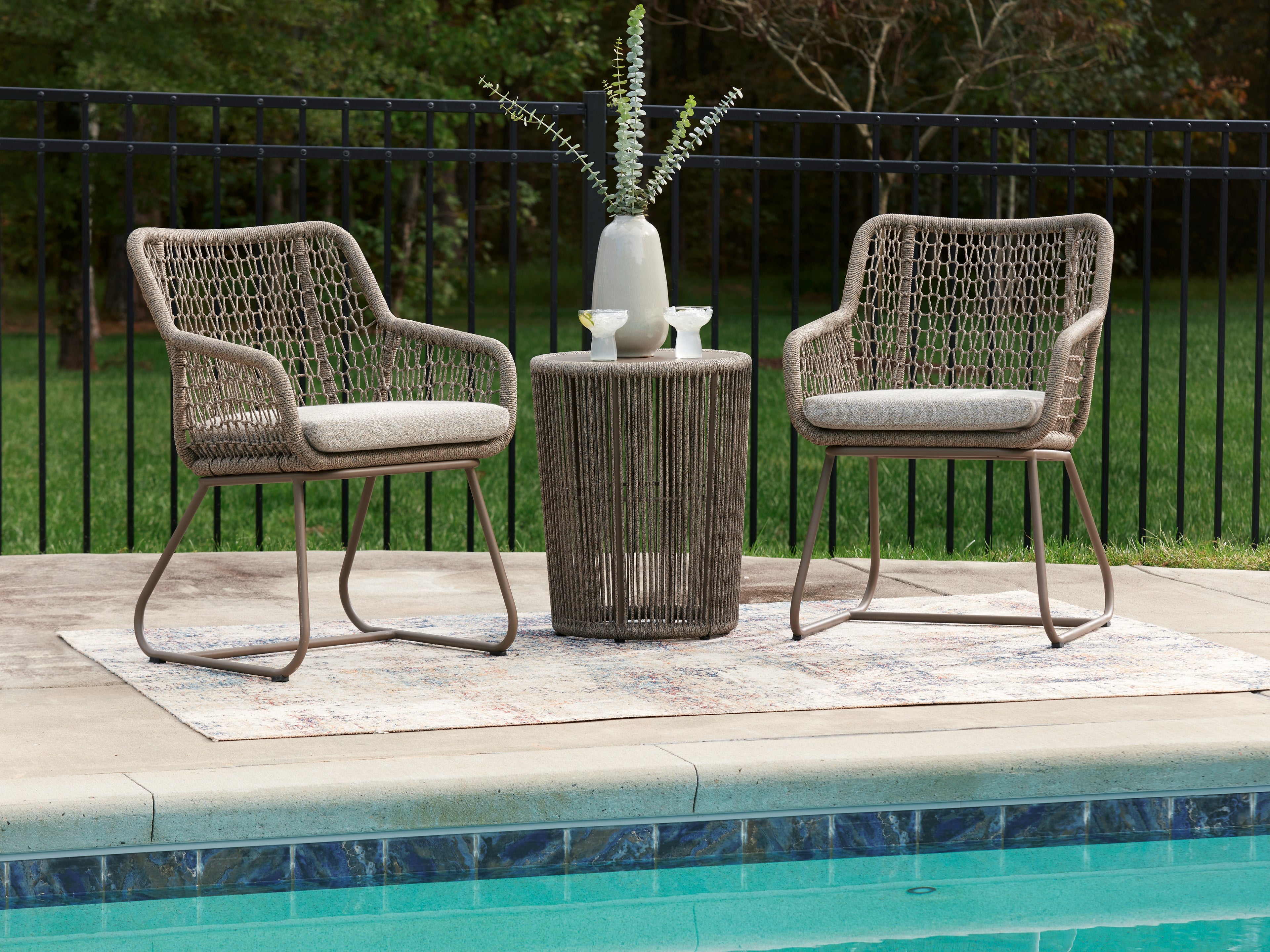 Floridian Furniture - Ashley Furniture - Majors Beach Outdoor - Chairs w/CUSH/Table Set (3/CN) - PCP321-050