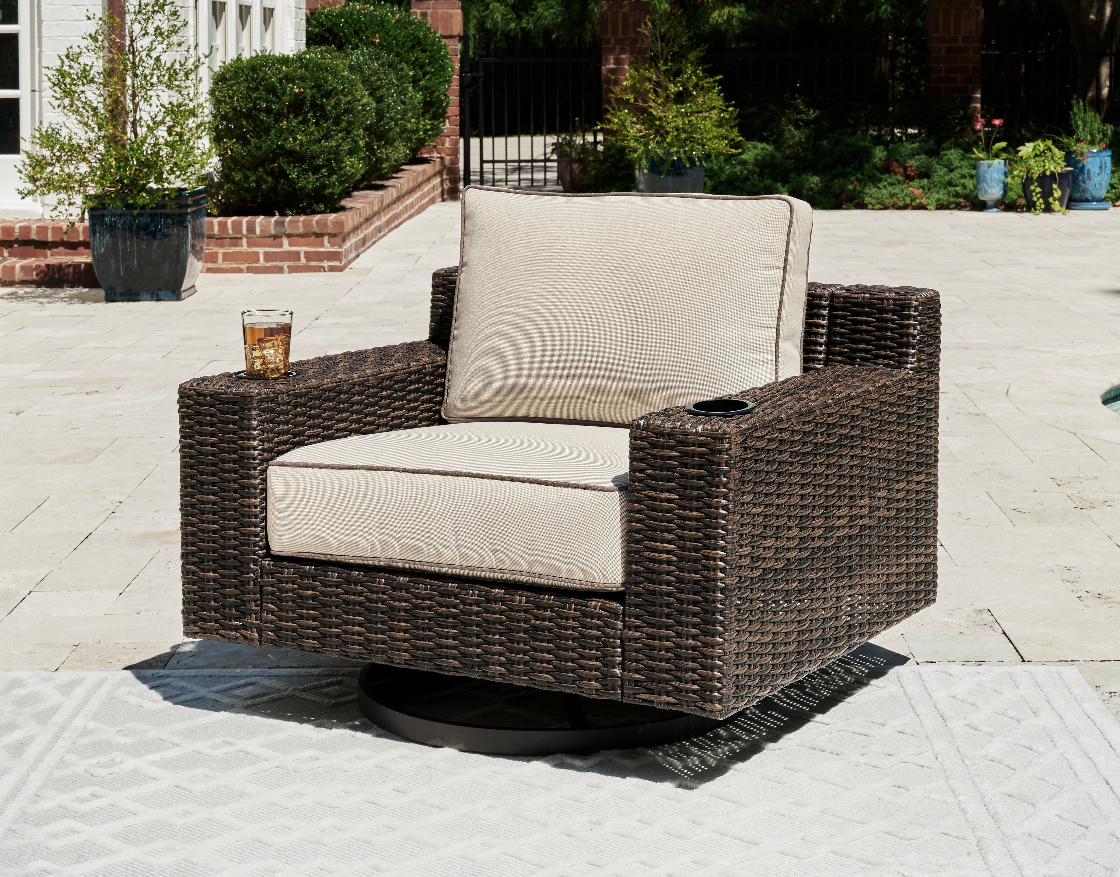 Floridian Furniture - Ashley Furniture - Coastline Bay Outdoor - Loveseat w/Cushion / Brown - P784-835