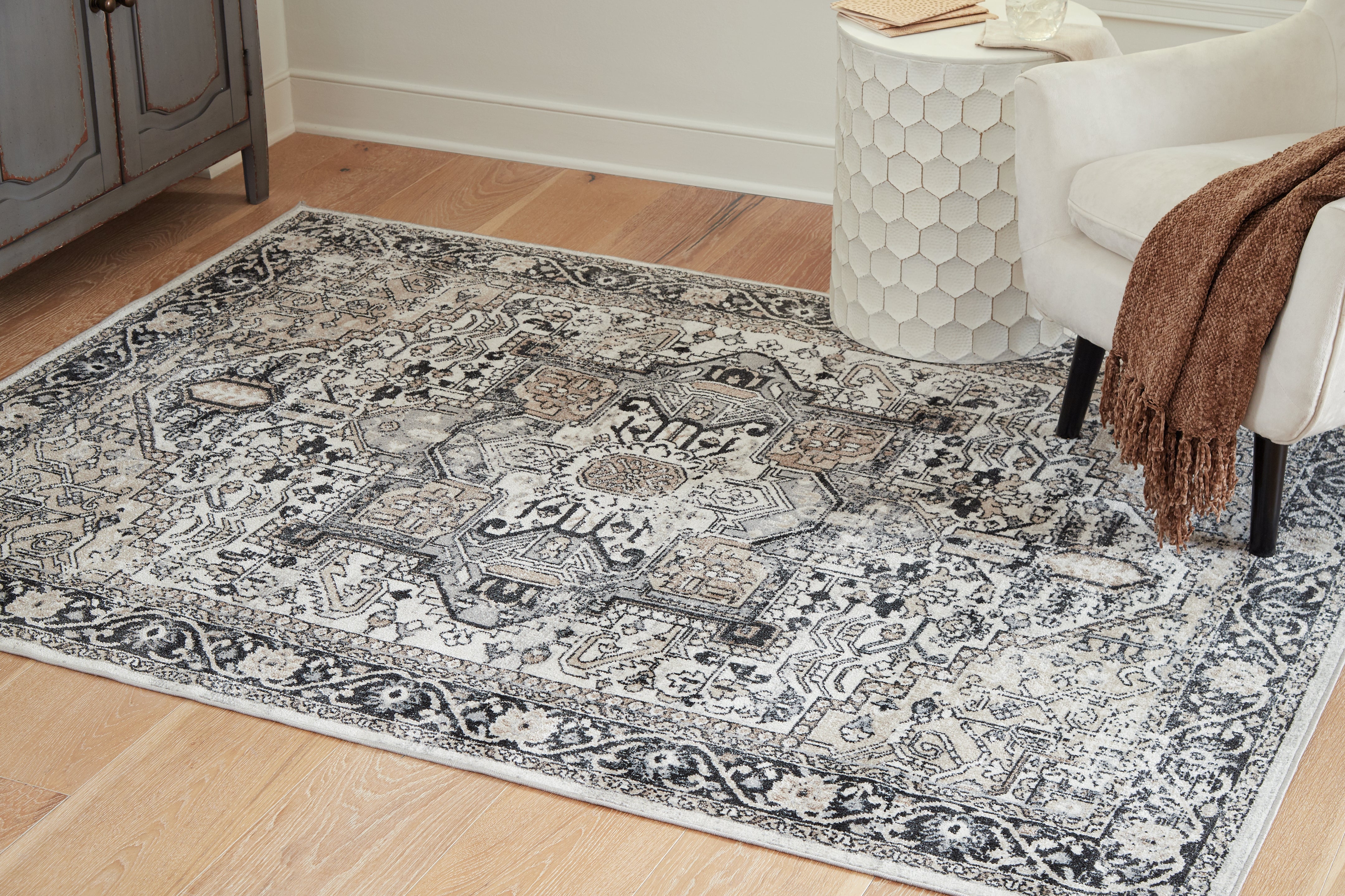 Floridian Furniture - Ashley Furniture - Gregmoore Rug - 7'9" x 9'11" Washable Rug / Multi - R405821