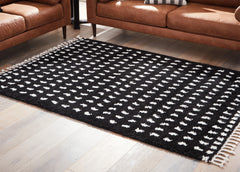 Floridian Furniture - Ashley Furniture - Minston Rug - 8' x 10' Rug / Black/White - R405951