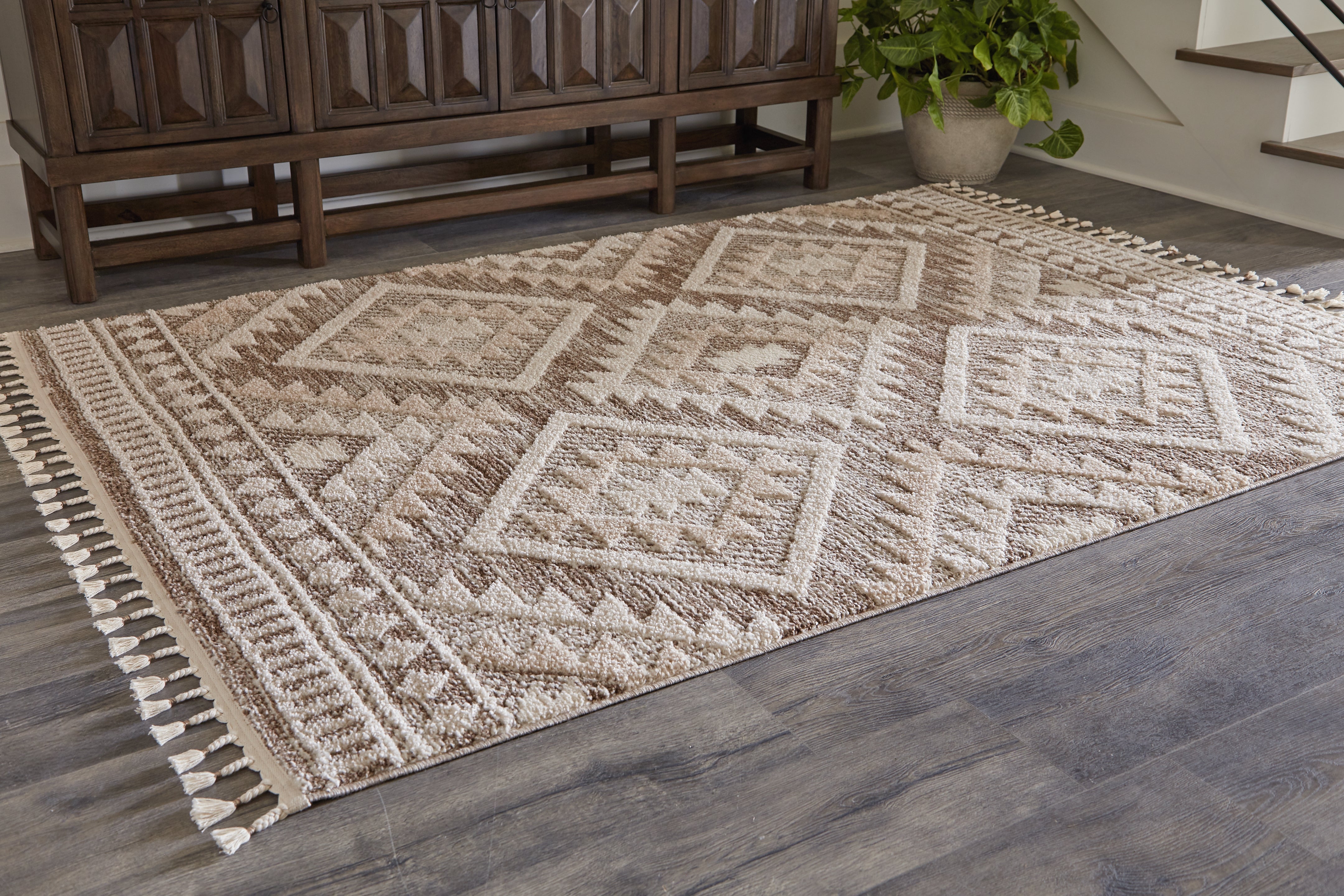 Floridian Furniture - Ashley Furniture - Odedale Rug - 8' x 10' Rug / Tan/Cream - R406061