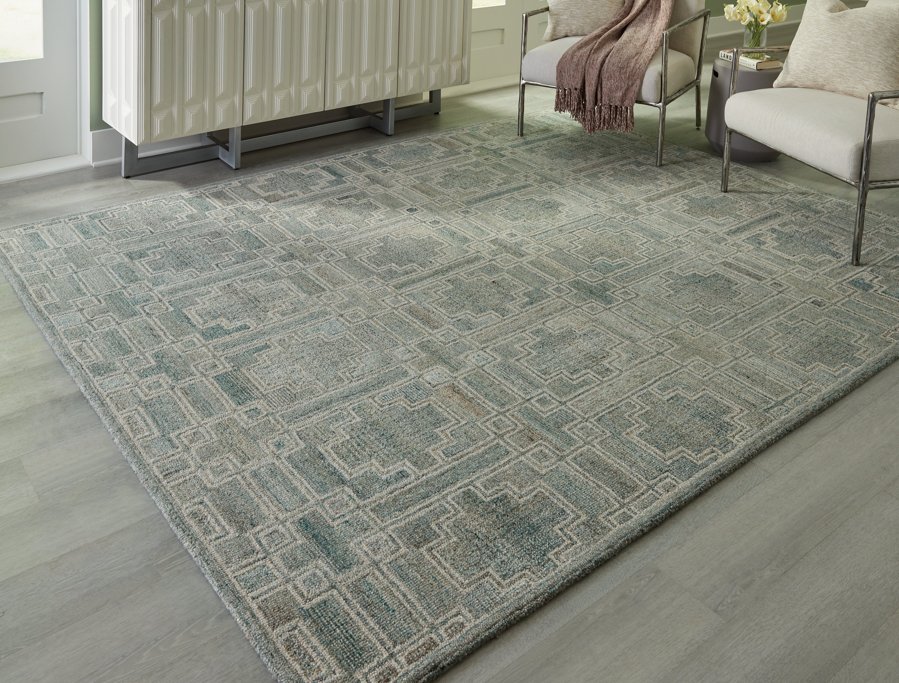 Floridian Furniture - Ashley Furniture - Jossland Rug - 8' x 10' Rug / Green/Ivory - R406911