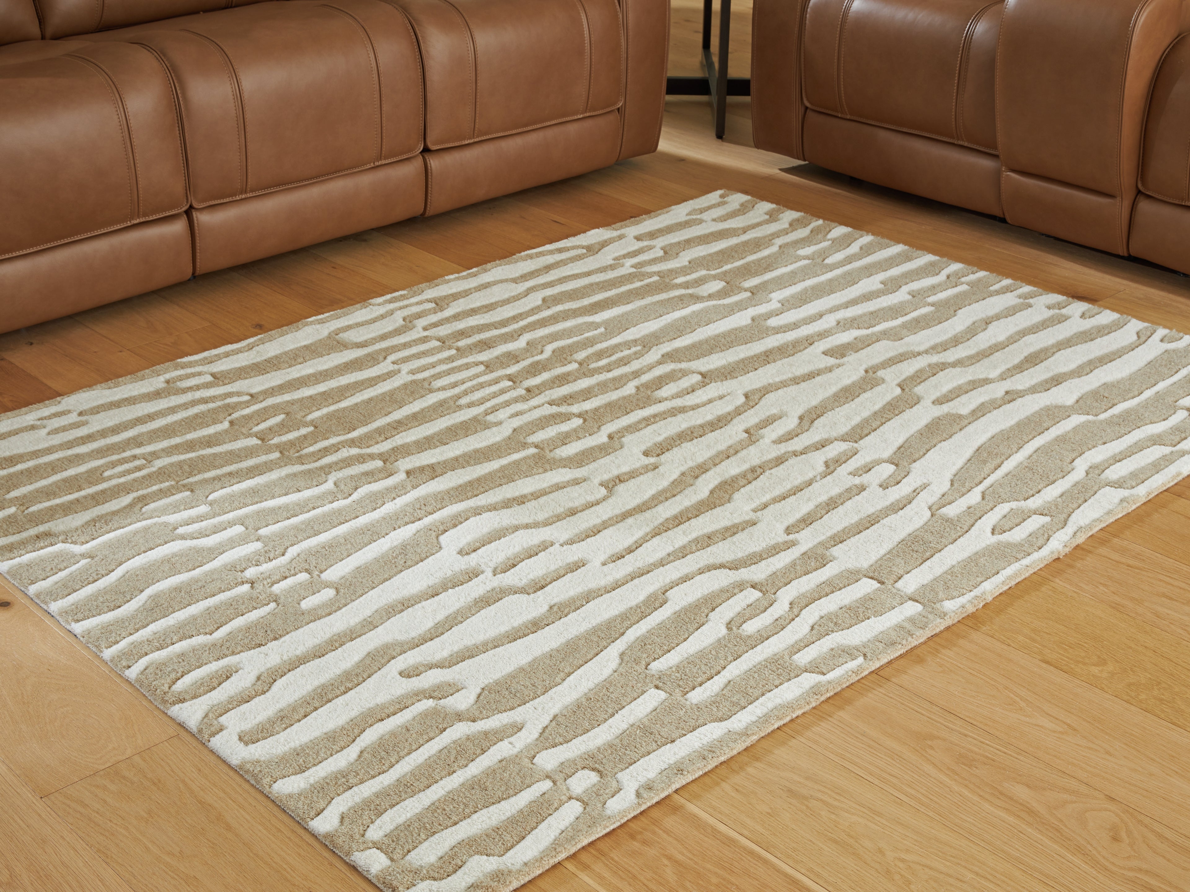 Floridian Furniture - Ashley Furniture - Corrbell Rug - 7'8" x 10' Area Rug / Beige/White - R407631