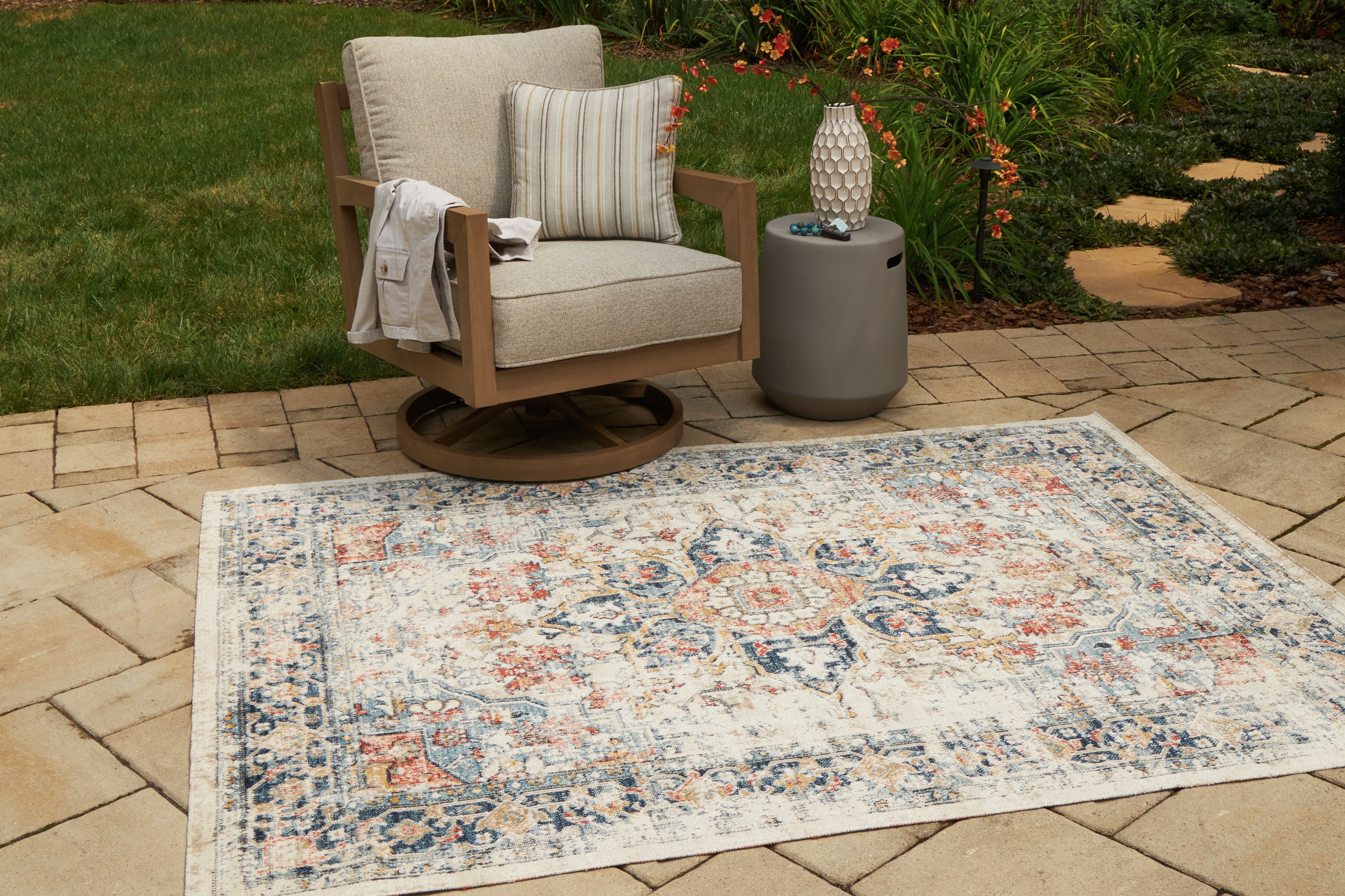 Floridian Furniture - Ashley Furniture - Jarrpage Rug - 5' x 7' Rug / Multi - R900092