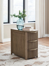 Floridian Furniture - Ashley Furniture - Camdill Chairside End Table - Chair Side End Table - T208-317