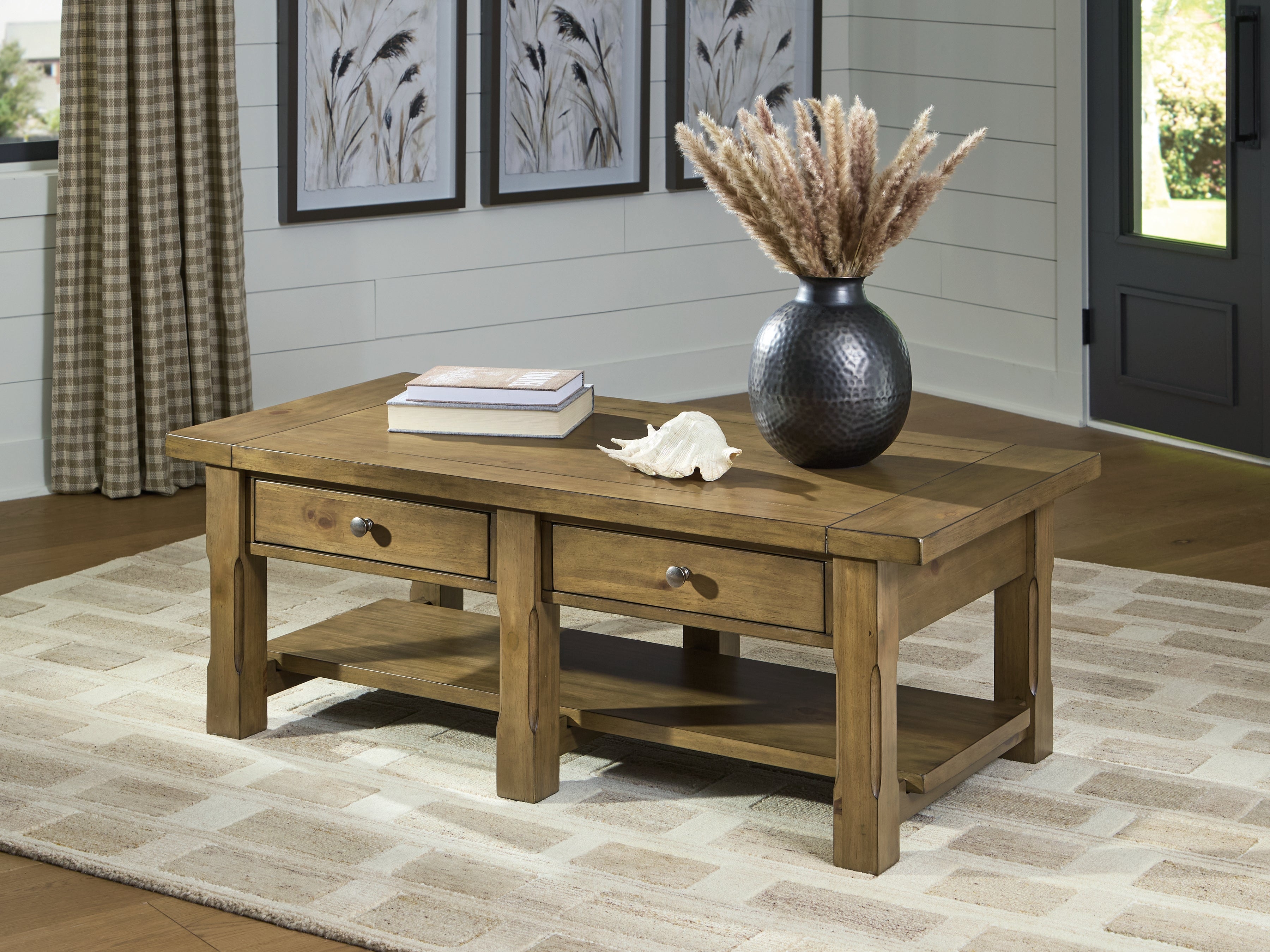 Floridian Furniture - Ashley Furniture - Vandenmore Coffee Table - Rectangular Cocktail Table / Medium Brown - T539-1