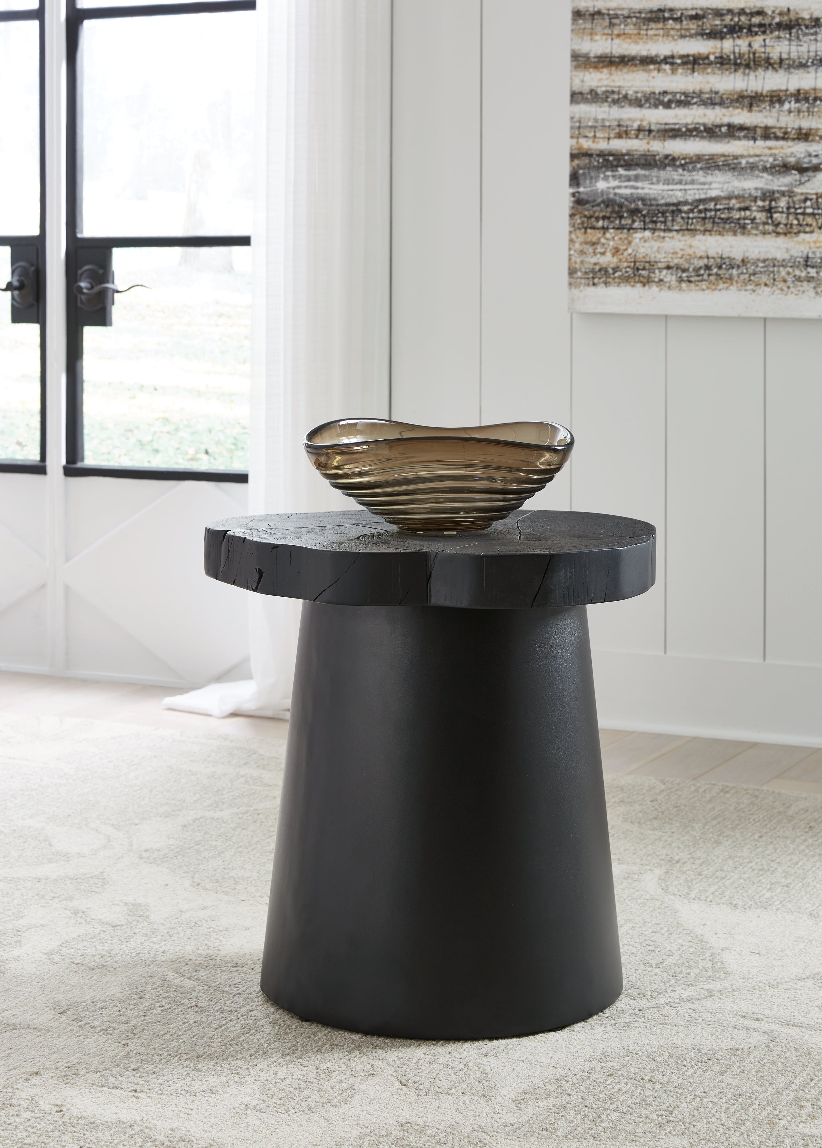 Floridian Furniture - Ashley Furniture - Wimbell End Table - Round End Table / Black - T970-6
