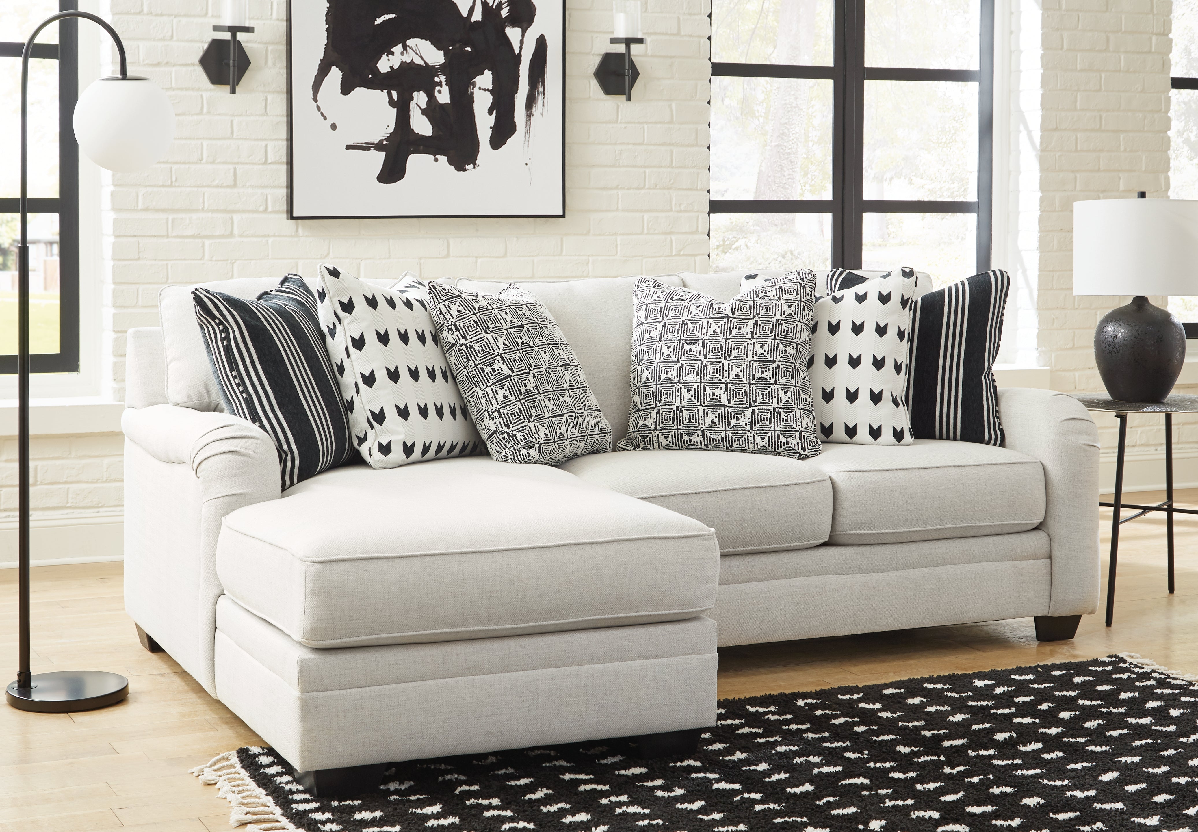 Floridian Furniture - Ashley Furniture - Huntsworth Sectional - RAF 2-Piece Sectional with Chaise / Dove Gray - 39702S1