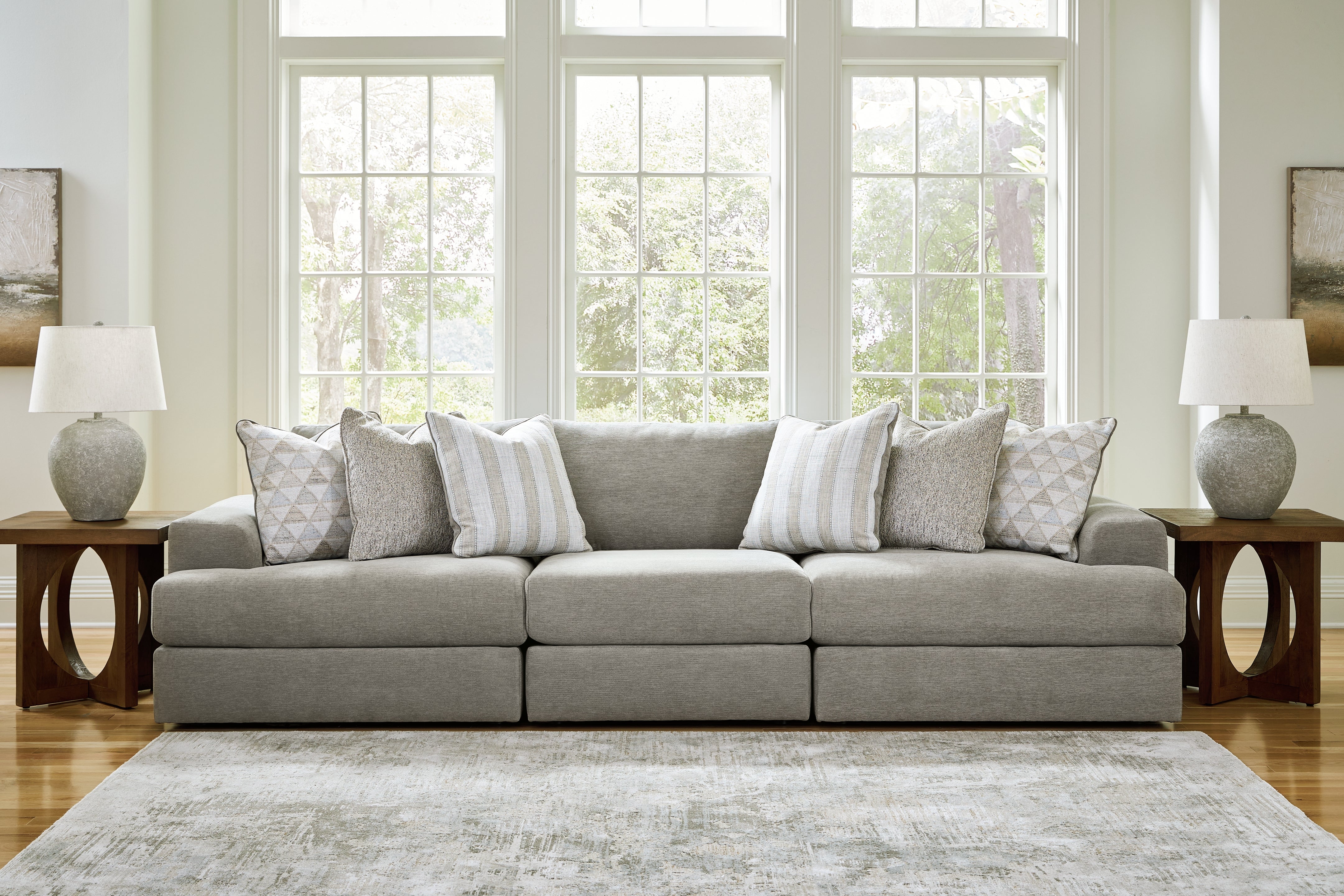 Floridian Furniture - Ashley Furniture - Avaliyah Sectional - RAF 3-Piece Sectional Sofa / Ash - 58103S2