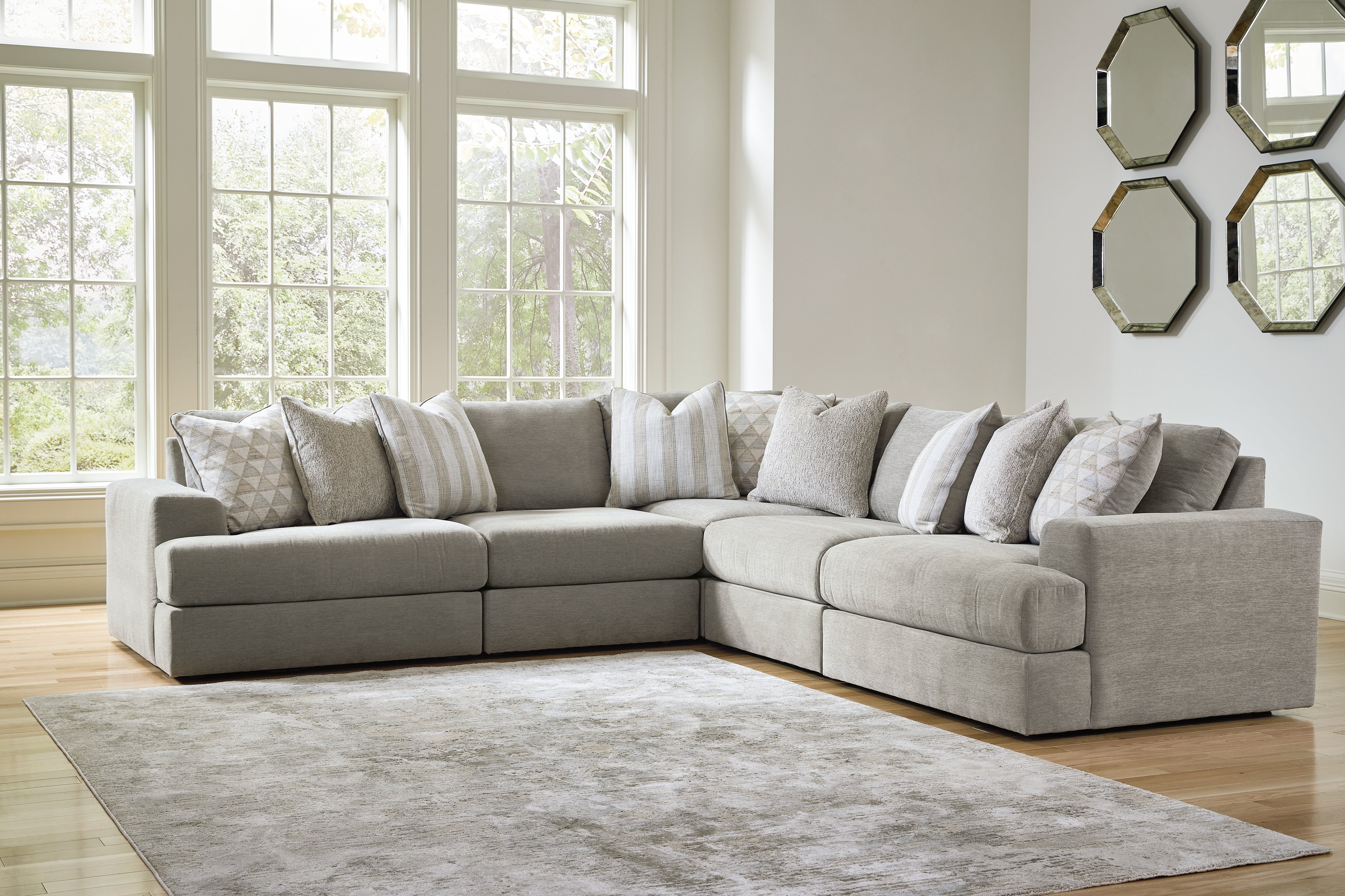 Floridian Furniture - Ashley Furniture - Avaliyah Sectional - RAF 5-Piece Sectional / Ash - 58103S6
