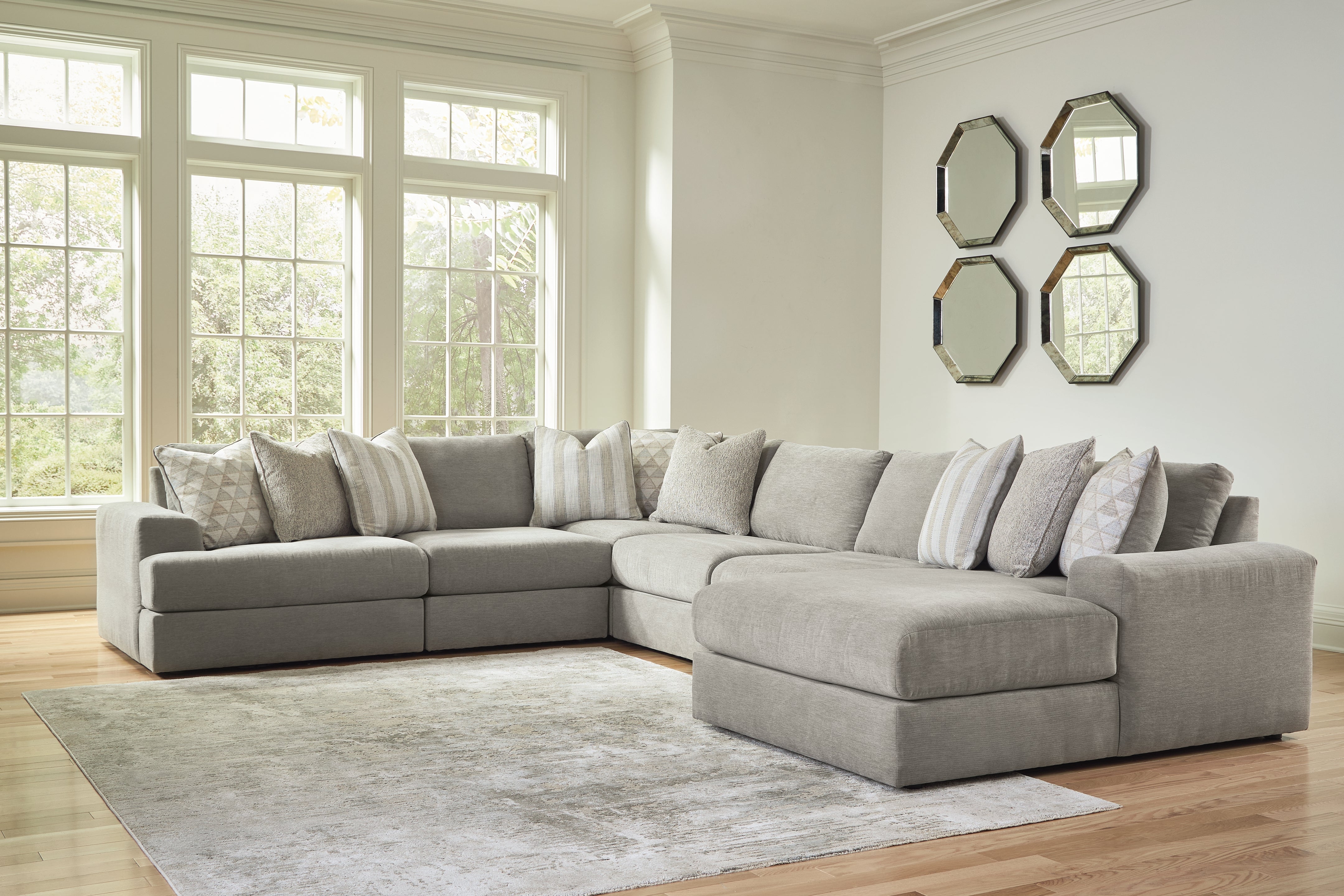 Floridian Furniture - Ashley Furniture - Avaliyah Sectional - RAF 6-Piece Sectional with Chaise / Ash - 58103S12