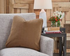 Floridian Furniture - Ashley Furniture - Caygan Pillows - Pillow (4/CS) / Honey - A1000917