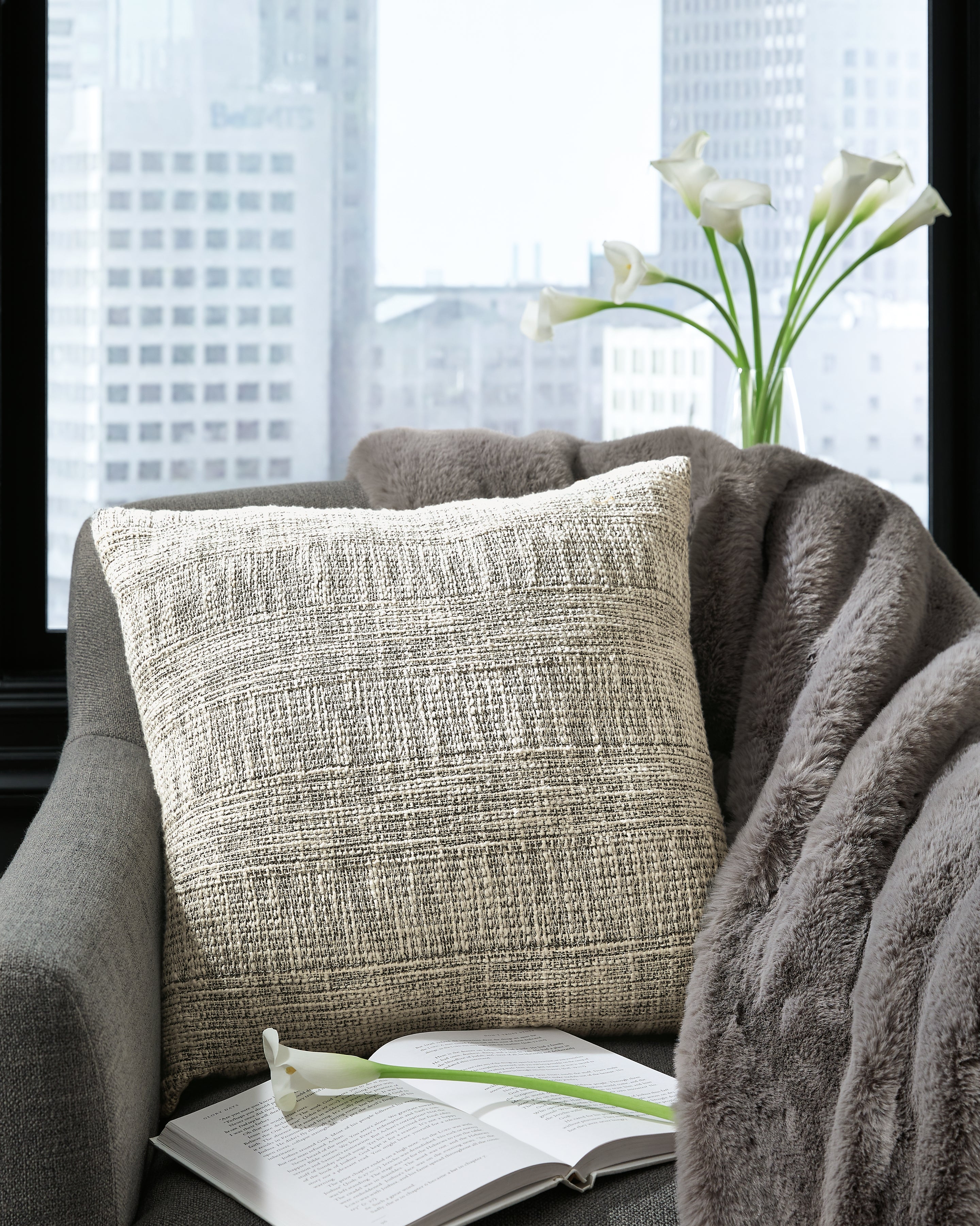 Floridian Furniture - Ashley Furniture - Carddon Pillows - Pillow / Black/White - A1000960P