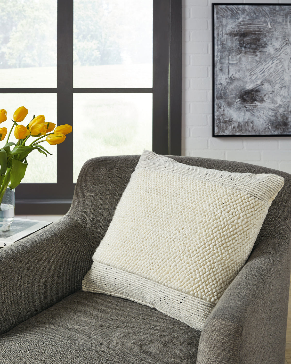 Floridian Furniture - Ashley Furniture - Rowcher Pillows - Pillow / Gray/White - A1001004P