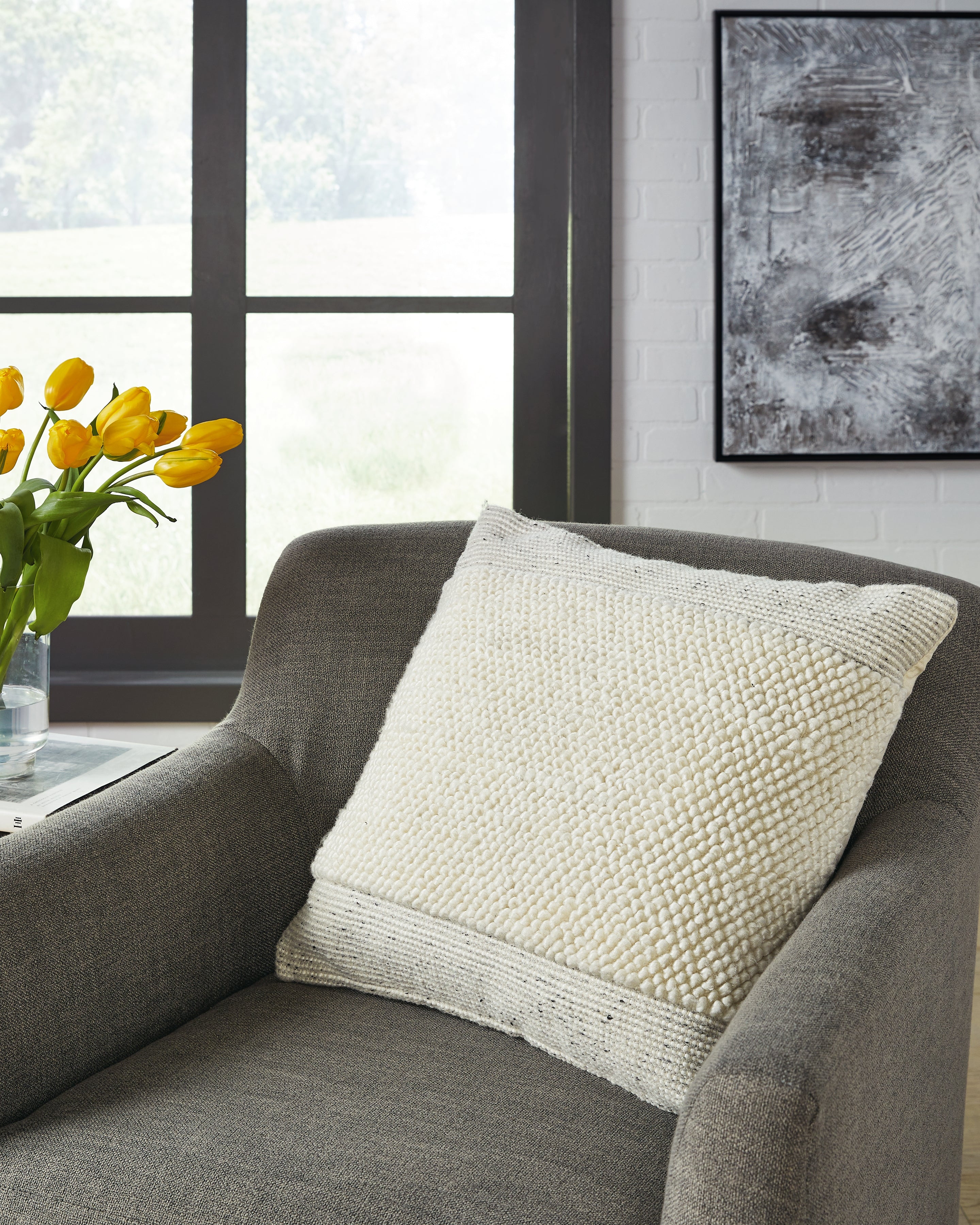 Floridian Furniture - Ashley Furniture - Rowcher Pillows - Pillow / Gray/White - A1001004P
