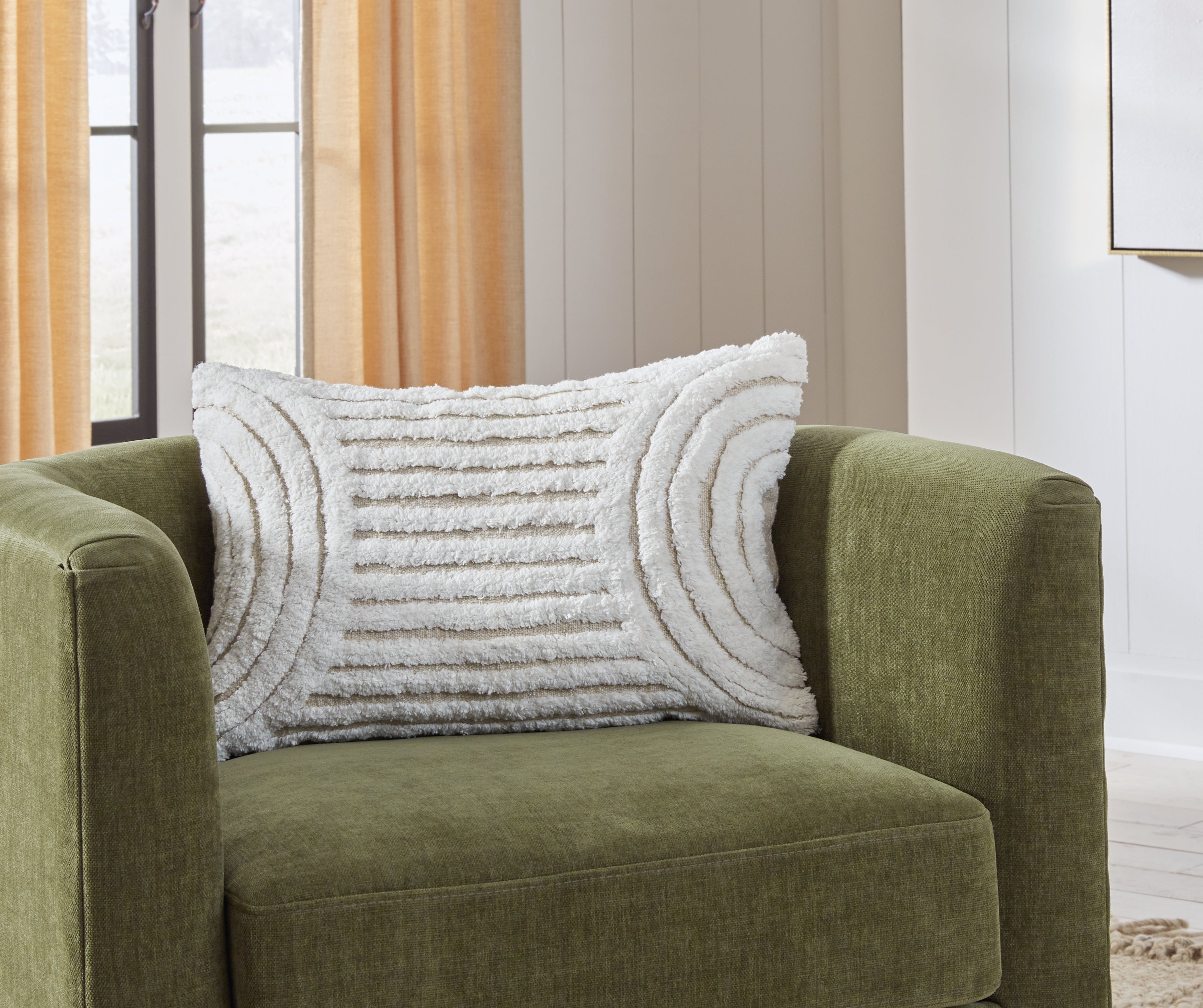 Floridian Furniture - Ashley Furniture - Farissen Pillows - Pillow / White/Tan - A1001062P