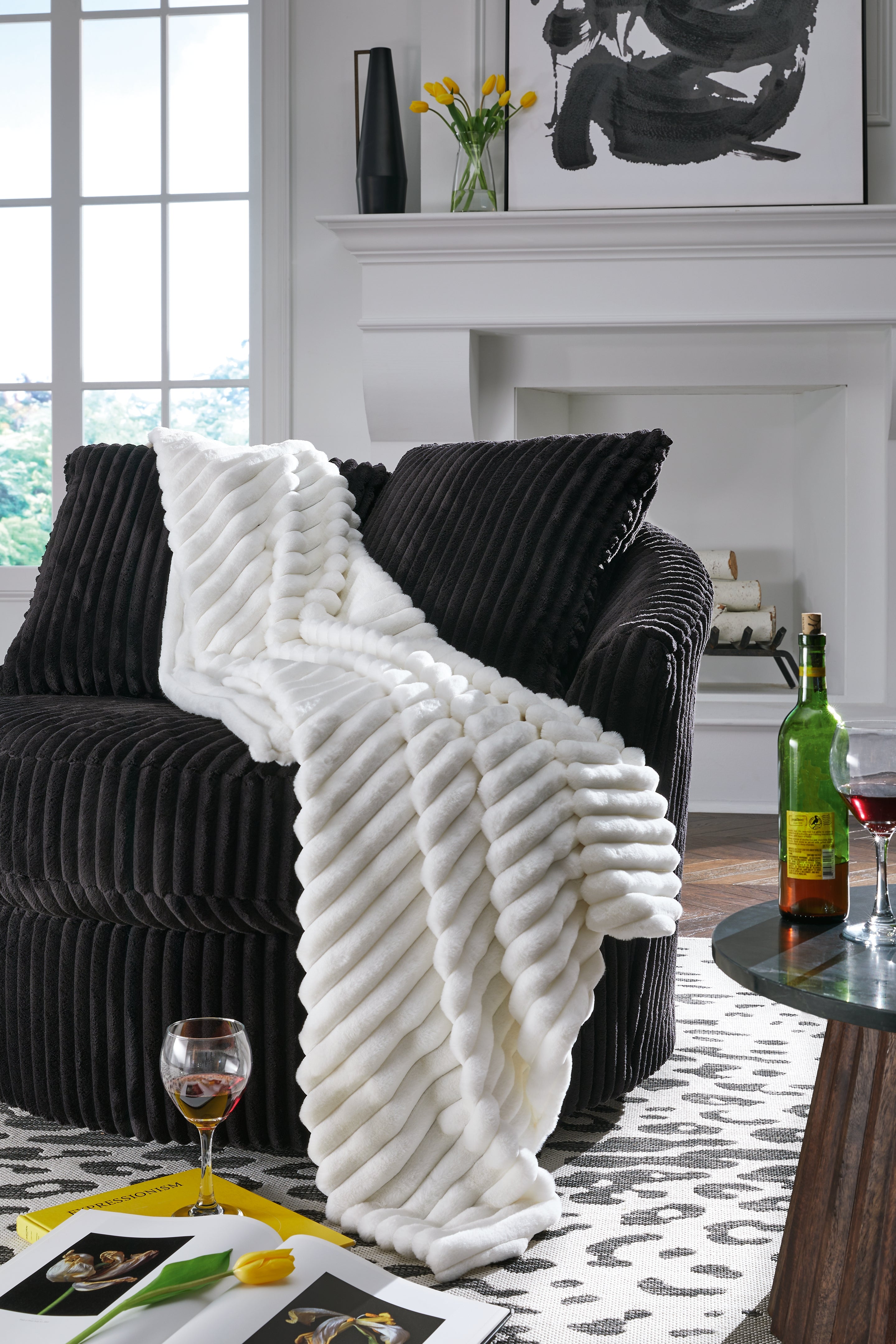 Floridian Furniture - Ashley Furniture - Alsonwell Throw (Set of 3) - Throw (3/CS) / White - A1001080