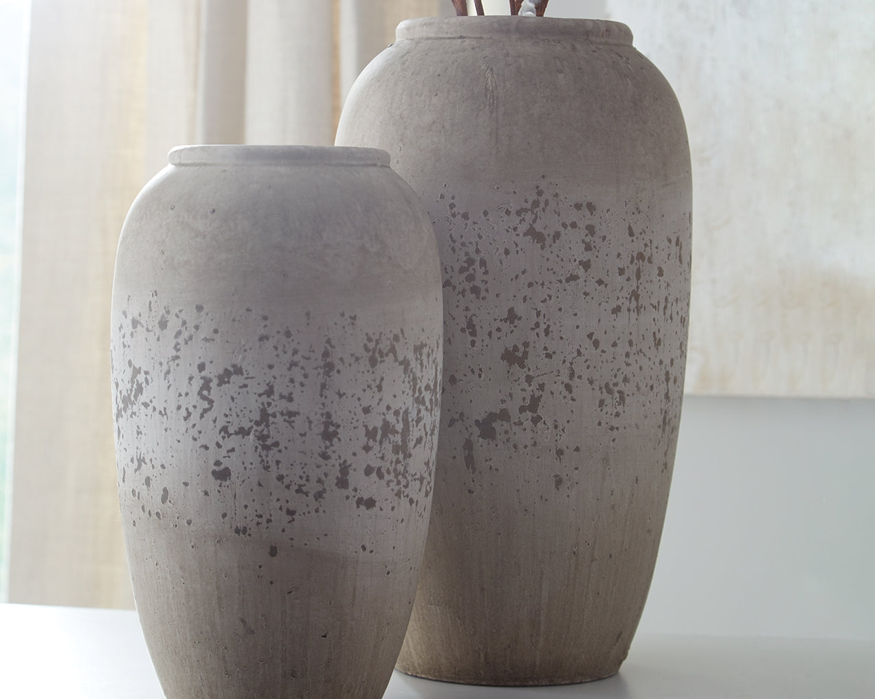Floridian Furniture - Ashley Furniture - Dimitra Vase - Vase Set (Set of 2) / Brown/Cream - A2000110