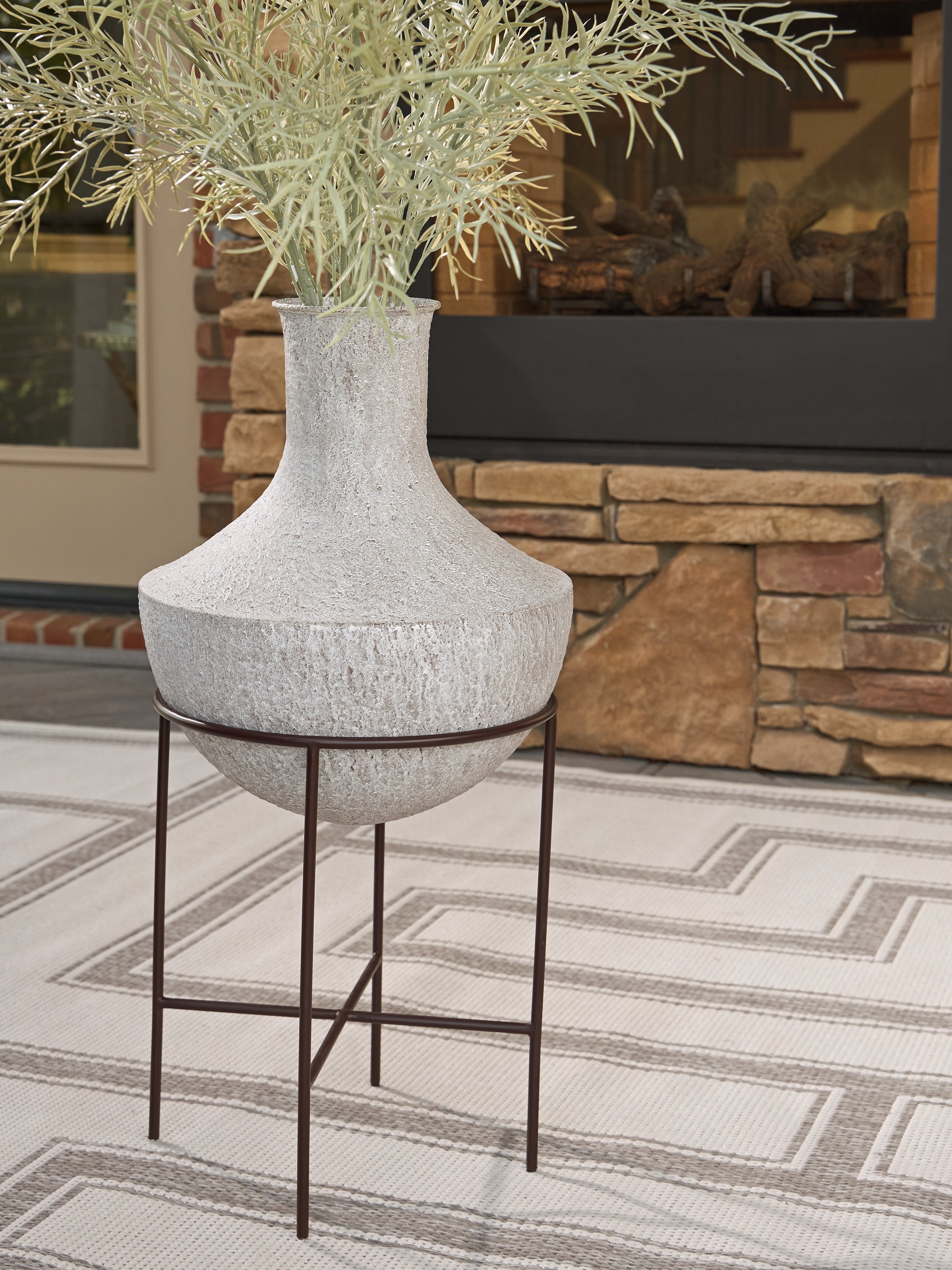 Floridian Furniture - Ashley Furniture - Estonbank Vase - Vase Set / Distressed Cream - A2000747A1