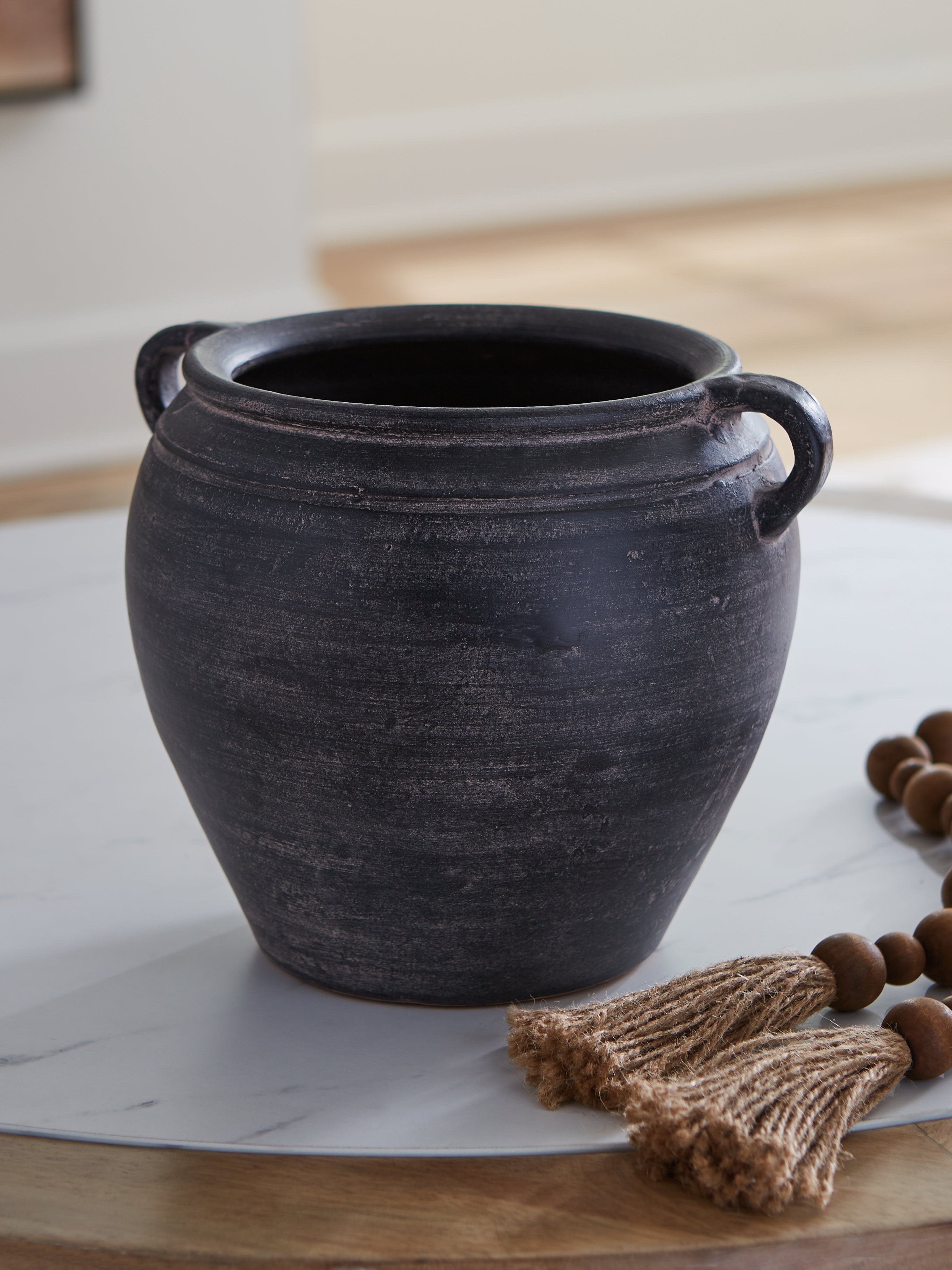 Floridian Furniture - Ashley Furniture - Meadie Vase - Vase / Distressed Black - A2000790
