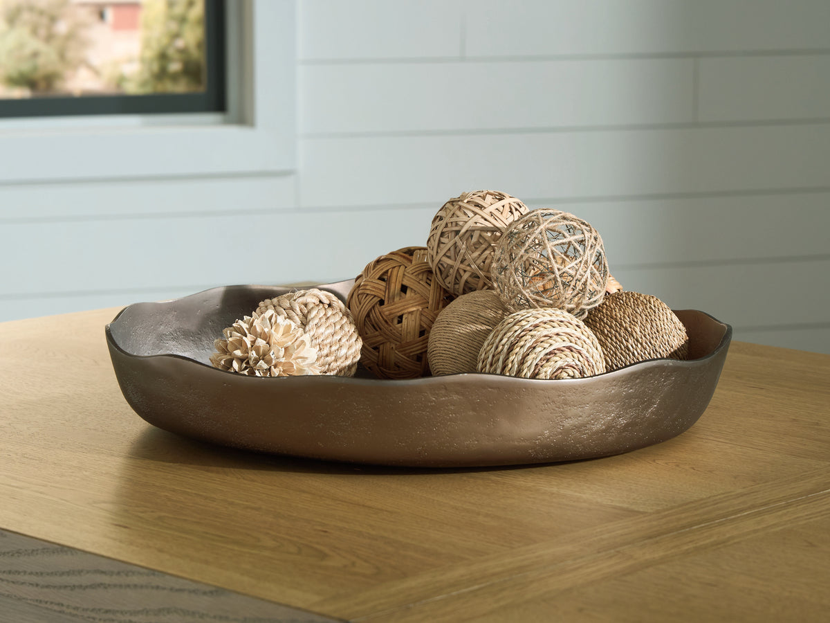 Floridian Furniture - Ashley Furniture - Wallmen Tray - Tray / Champagne Gold Finish - A2000817