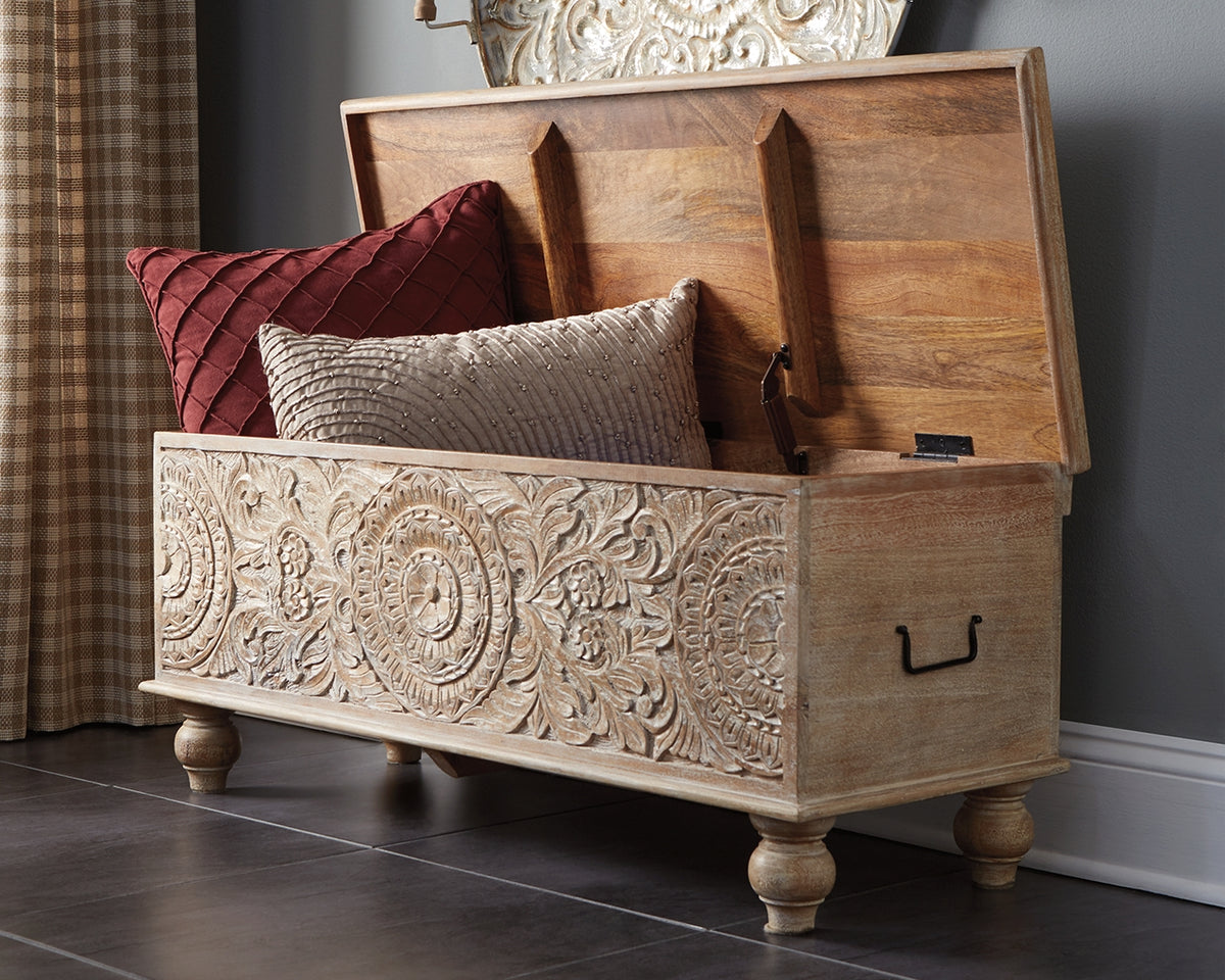 Floridian Furniture - Ashley Furniture - Fossil Ridge Storage Bench - Storage Bench / Beige / 44"W x 17"D x 17"H - A4000039
