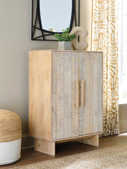 Floridian Furniture - Ashley Furniture - Dallinbury Accent Cabinet - Accent Cabinet / Natural/White Wash - A4000696
