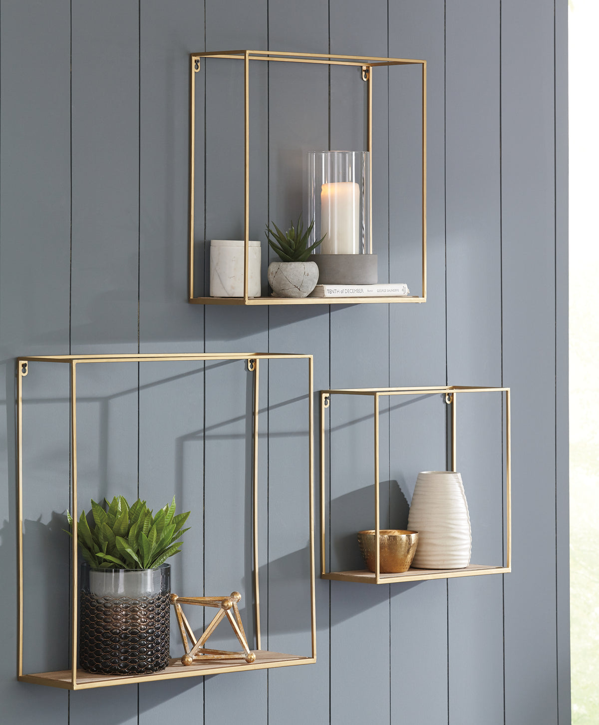 Floridian Furniture - Ashley Furniture - Efharis Wall Decor - Wall Shelf Set (3/CN) / Natural/Gold Finish - A8010107