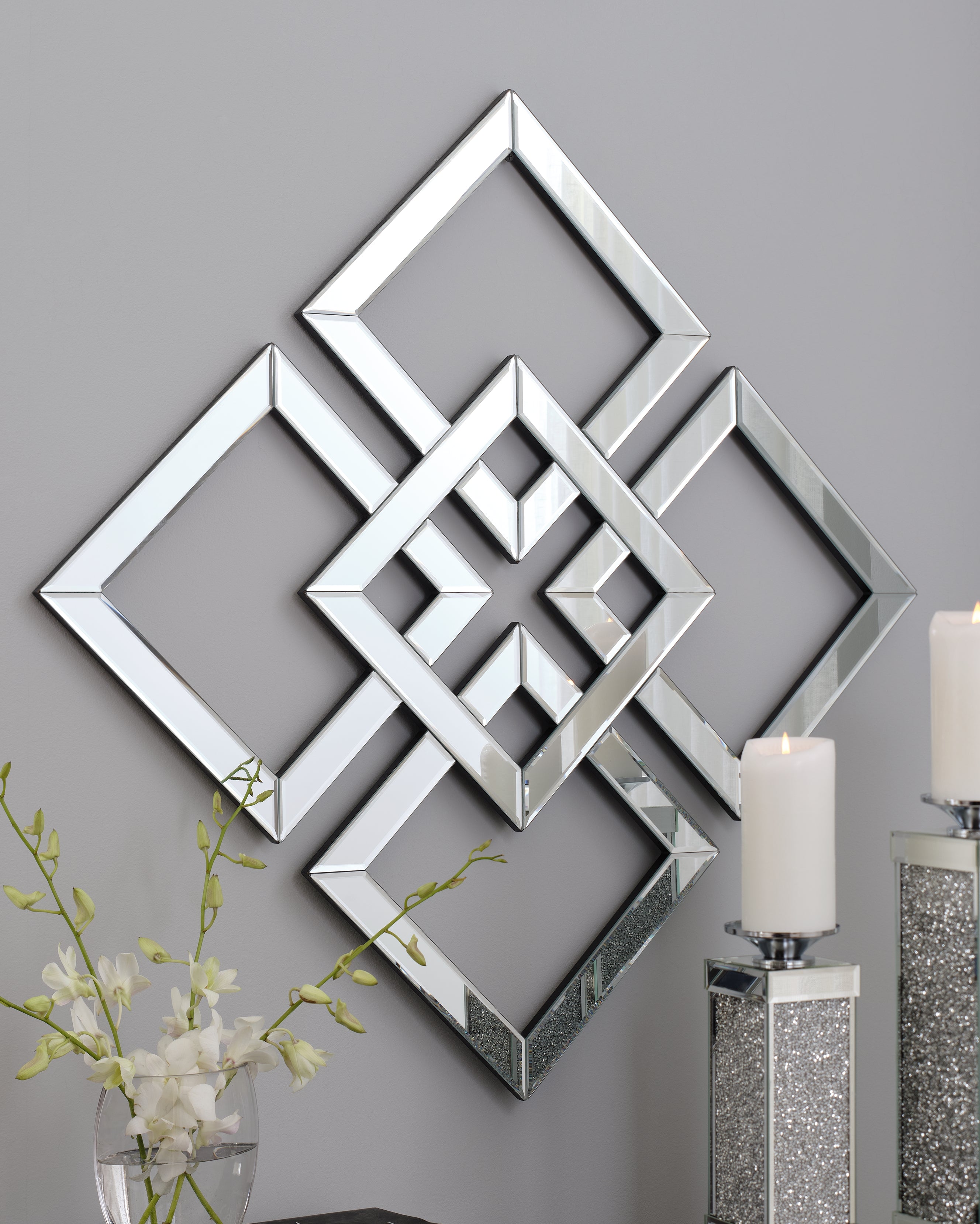 Floridian Furniture - Ashley Furniture - Quinnley Mirror - Accent Mirror / Mirror - A8010207