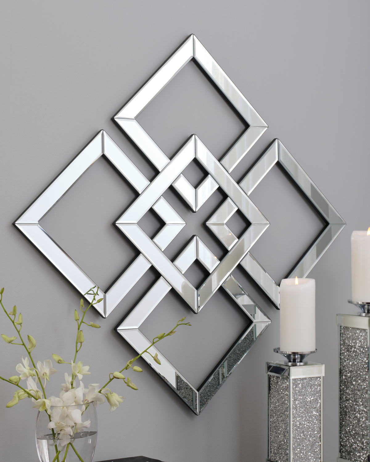 Floridian Furniture - Ashley Furniture - Quinnley Mirror - Accent Mirror / Mirror - A8010207
