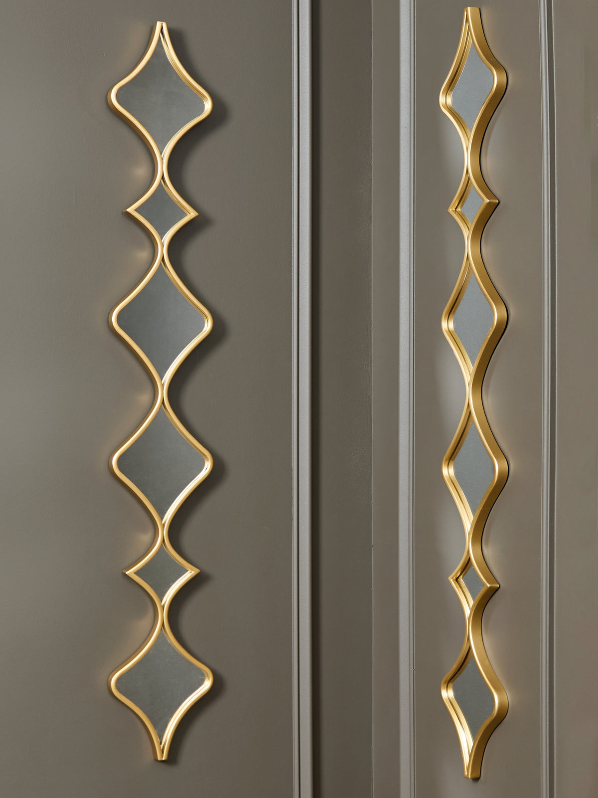 Floridian Furniture - Ashley Furniture - Harriswood Mirror - Accent Mirror Set (Set of 2) / Gold Finish - A8010354