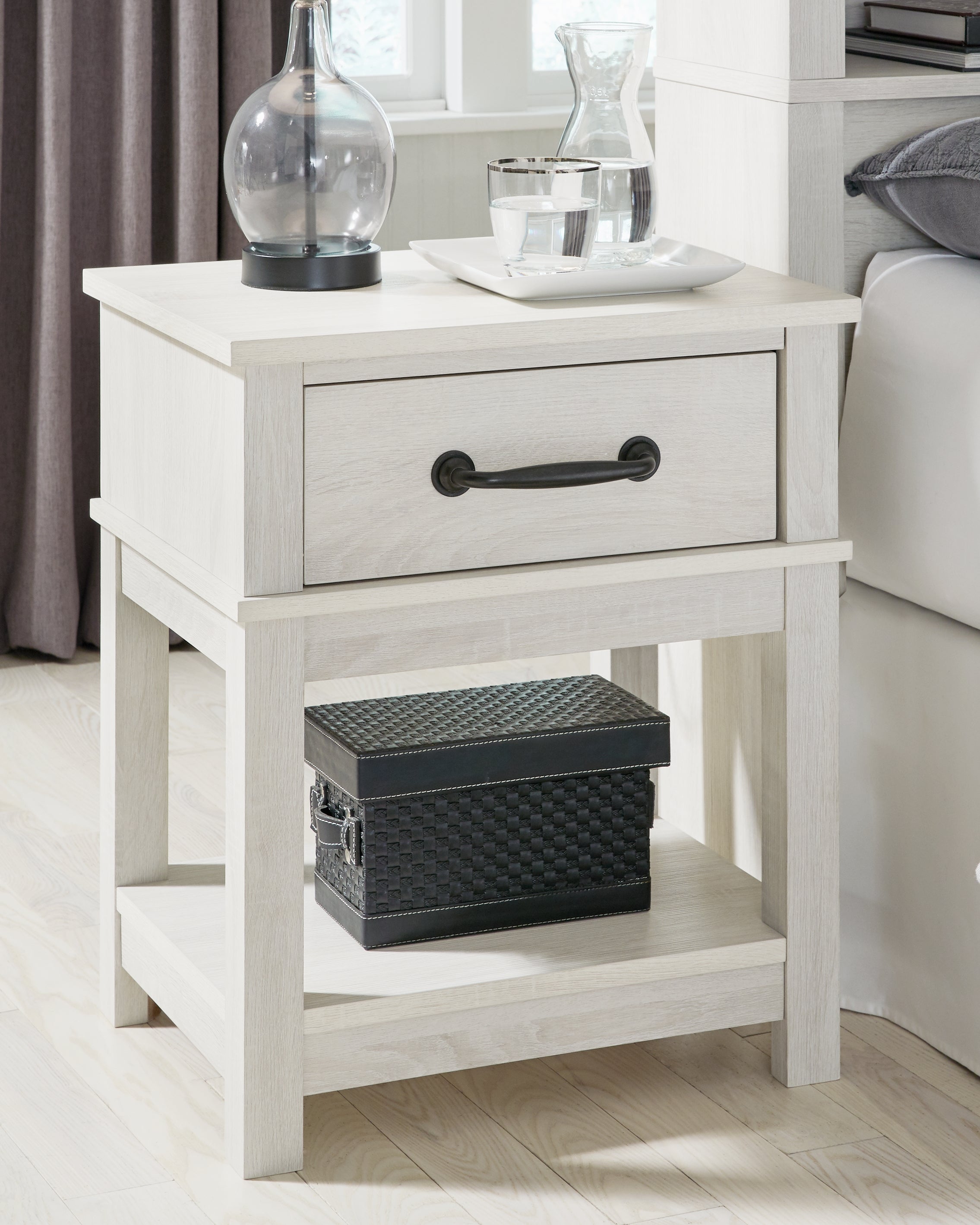 Floridian Furniture - Ashley Furniture - Dorrinson Bedroom - One Drawer Night Stand / White - B067-91