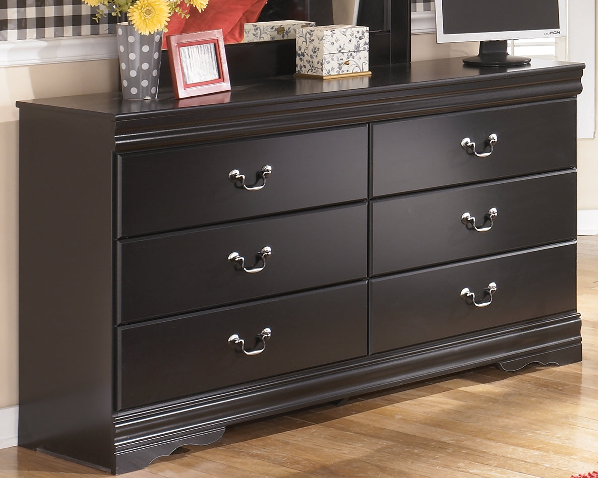 Floridian Furniture - Ashley Furniture - Huey Vineyard Bedroom - Six Drawer Dresser / Black - B128-31