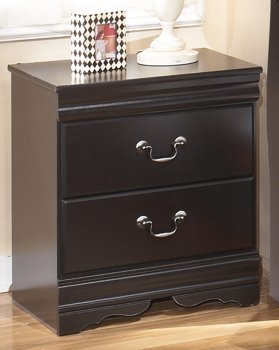 Floridian Furniture - Ashley Furniture - Huey Vineyard Bedroom - Two Drawer Night Stand / Black - B128-92