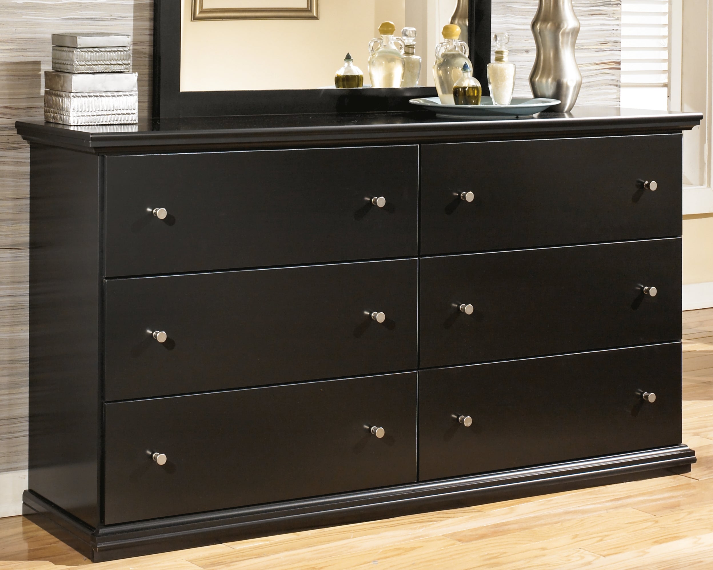 Floridian Furniture - Ashley Furniture - Maribel Bedroom - Six Drawer Dresser / Black - B138-31