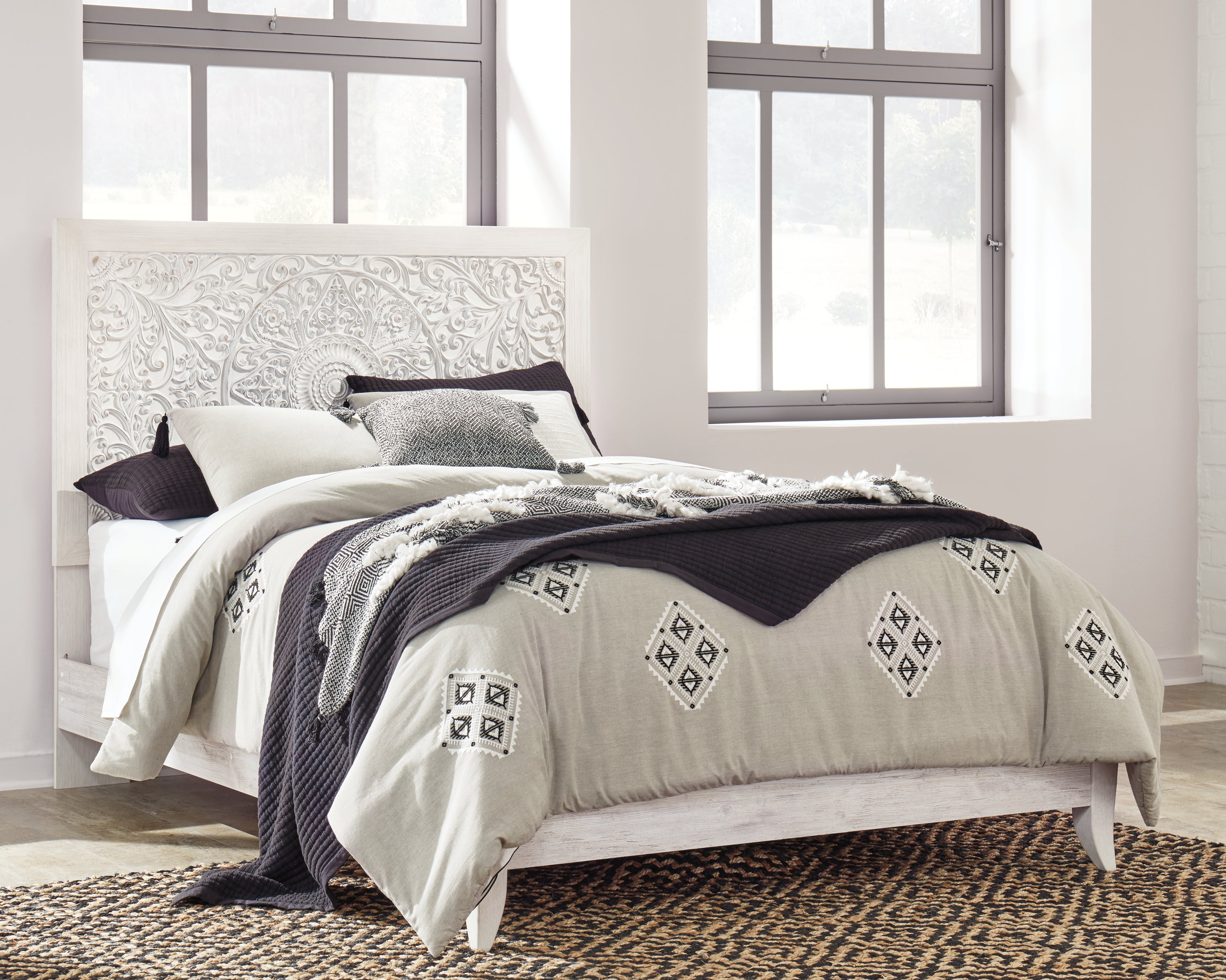 Floridian Furniture - Ashley Furniture - Paxberry Bedroom - Queen Panel Bed / Whitewash - B181B6