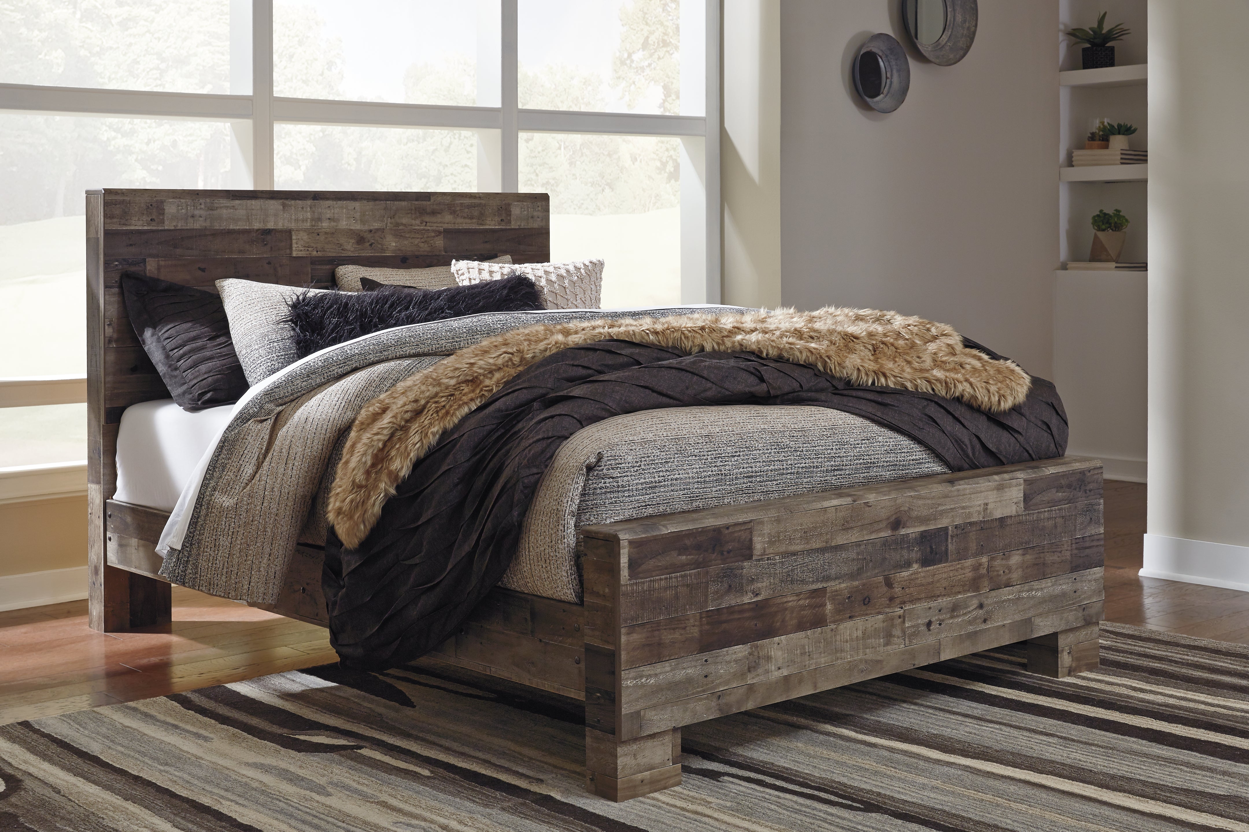 Floridian Furniture - Ashley Furniture - Derekson Bedroom - Queen Panel Bed / Multi Gray - B200B6