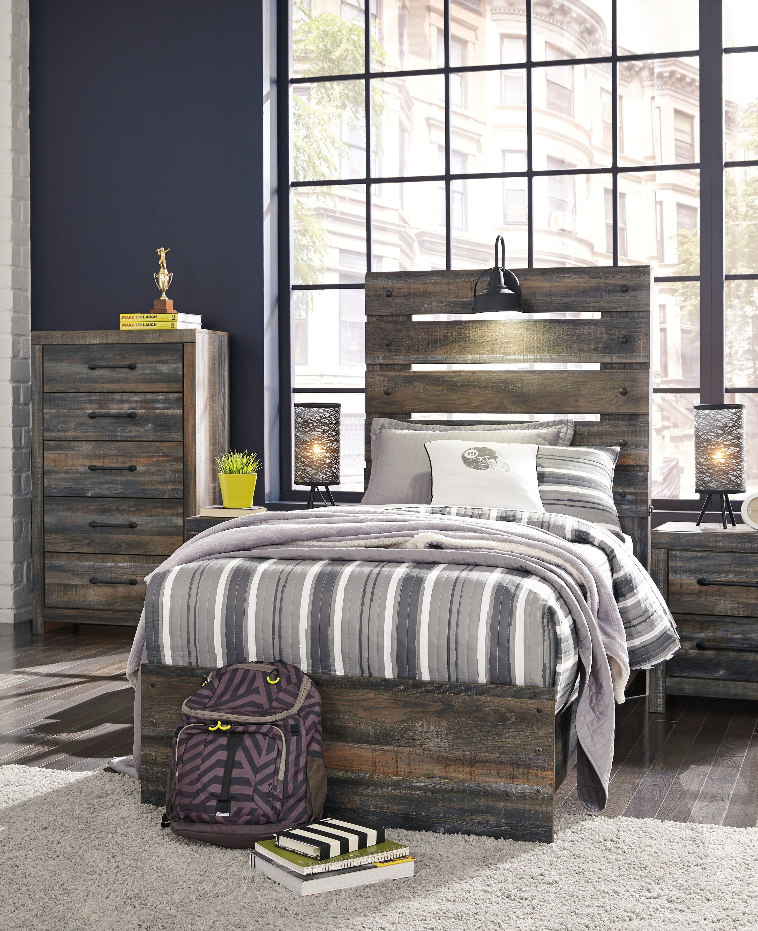 Drystan Bedroom
